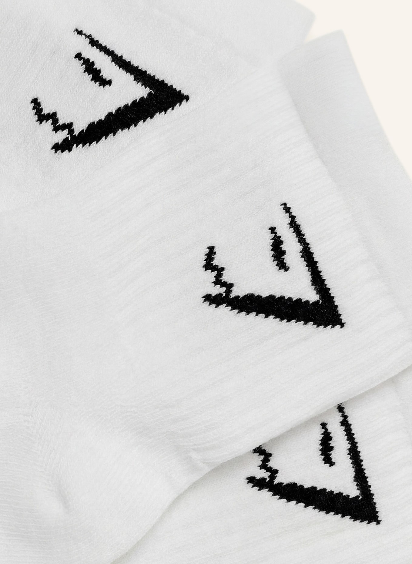 GYMSHARK 3er-Pack Socken: WEISS / SCHWARZ