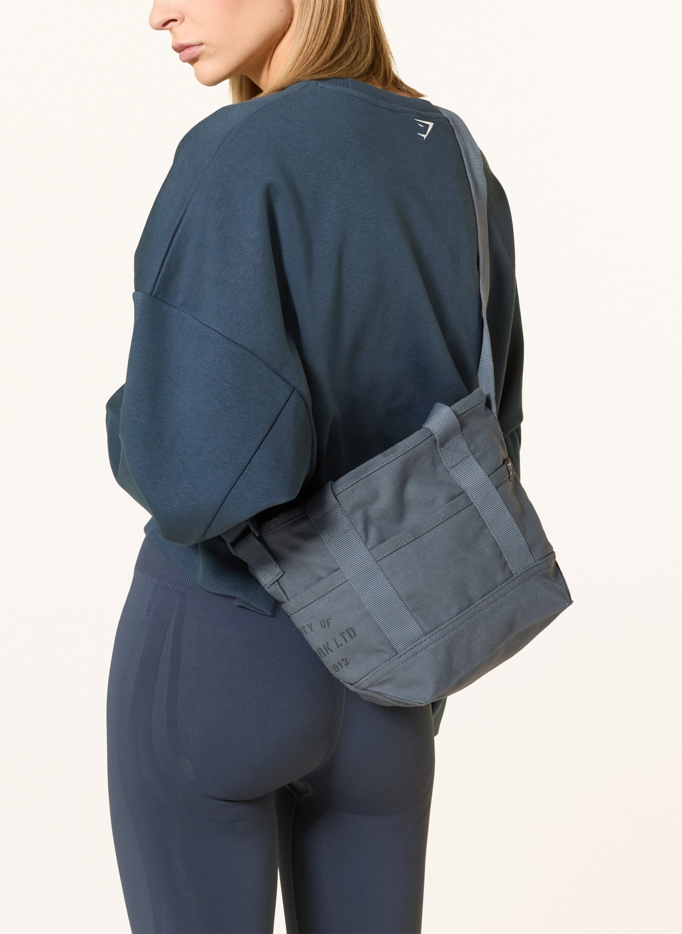 GYMSHARK Sporttasche GRAPHIC MINI: BLAU