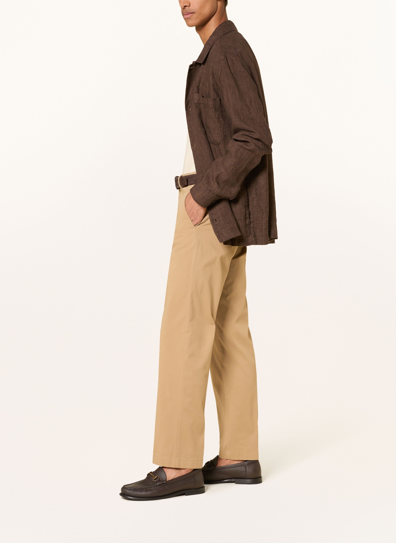 CRUNA Chino MIDTOWN o regularnym kroju: CAMELOWY