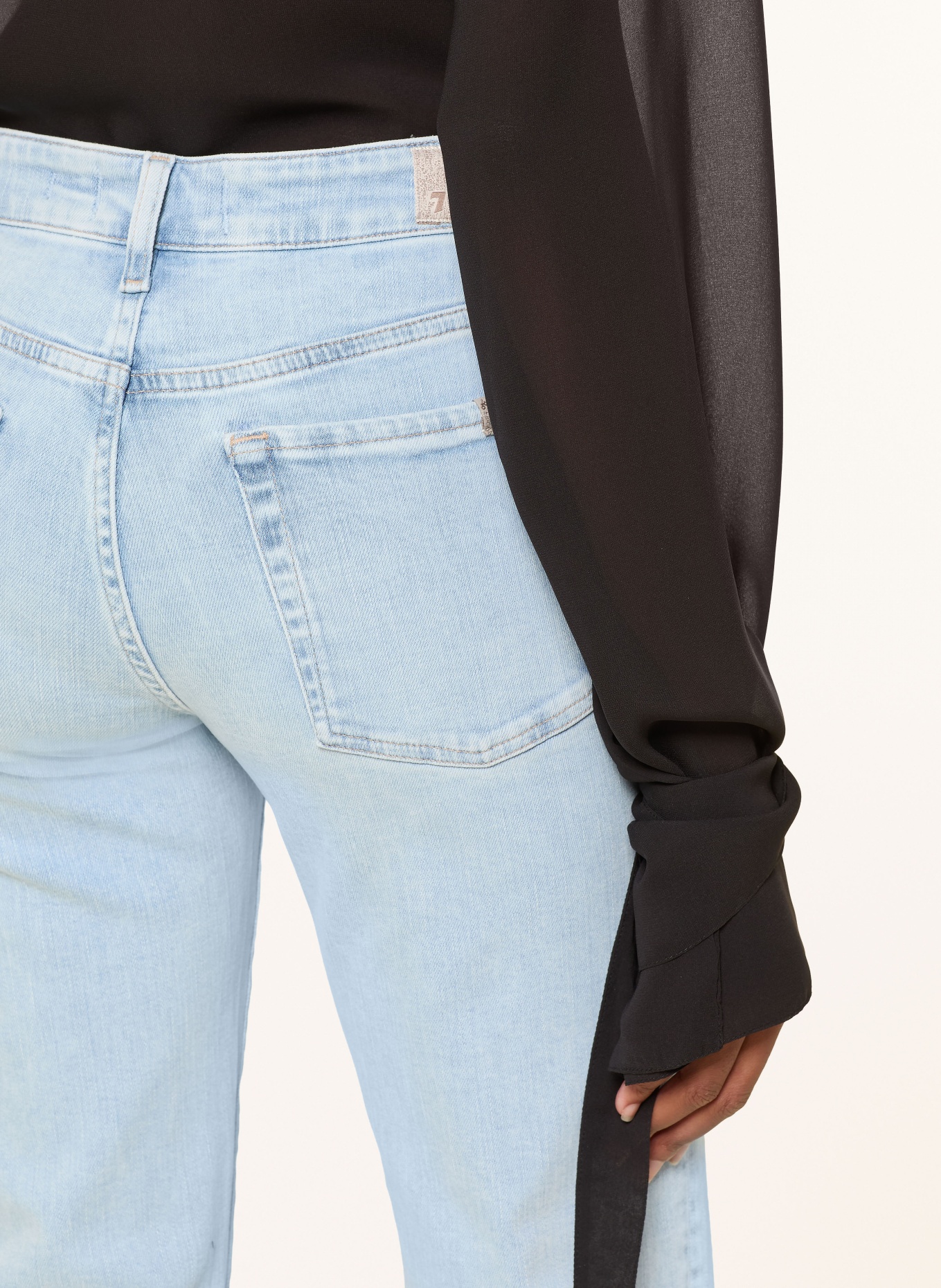 7 for all mankind Cropped Jeans THE LEGGY BOOTCUT CROP: 3O3 MOONFROST