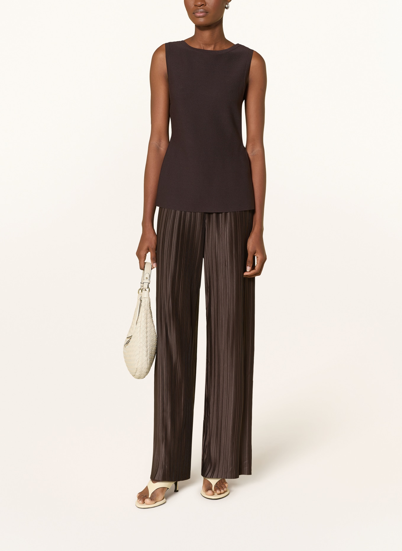 GRACE & MILA Hose WONKA mit Plissees: DUNKELBRAUN