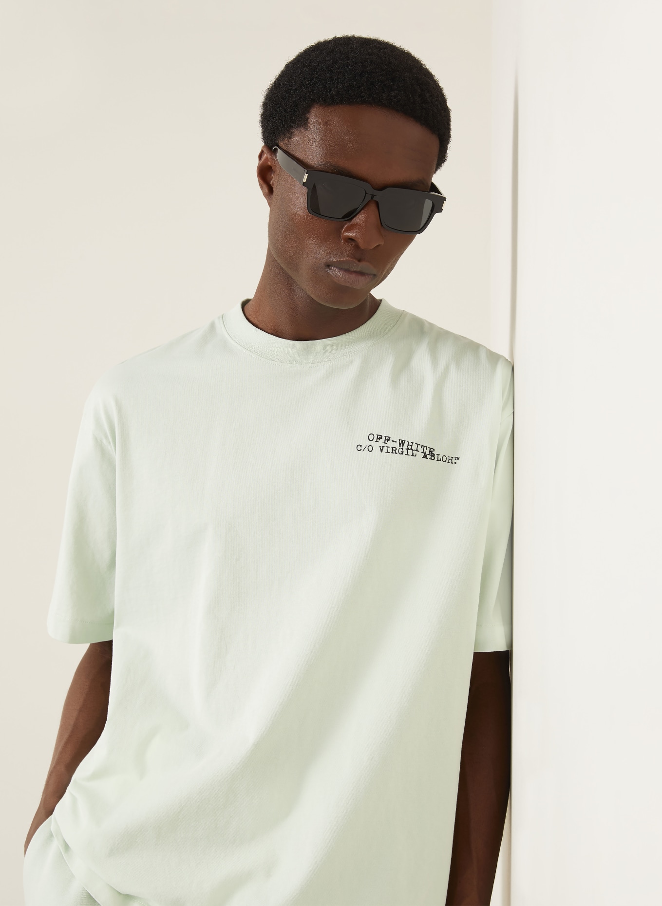 Off-White Tričko TYPE ARROW SKATE: MÁTOVÁ / ČERNÁ
