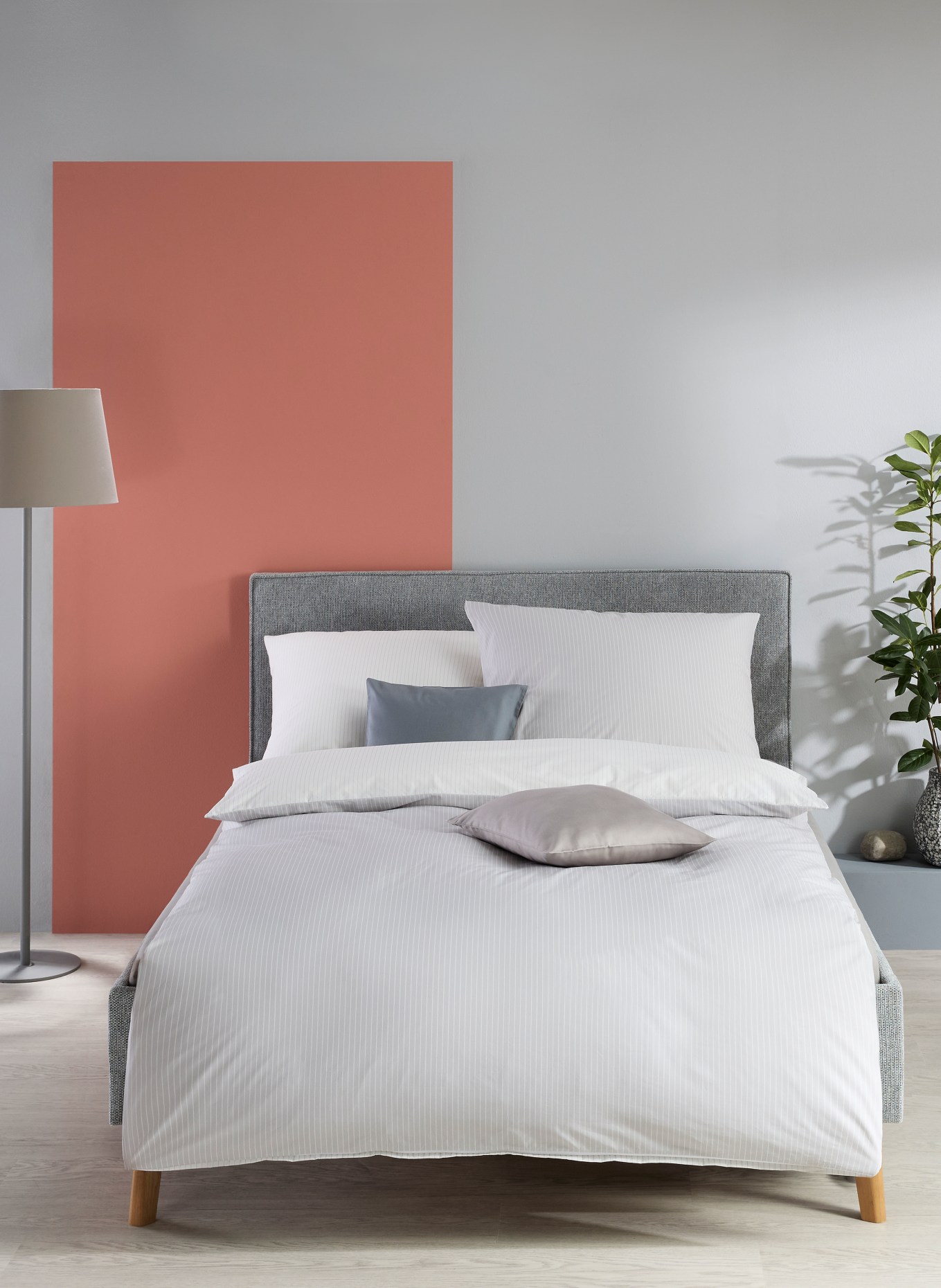 fleuresse Bettwäsche SAINT TROPEZ zum Wenden: GRAU / WEISS