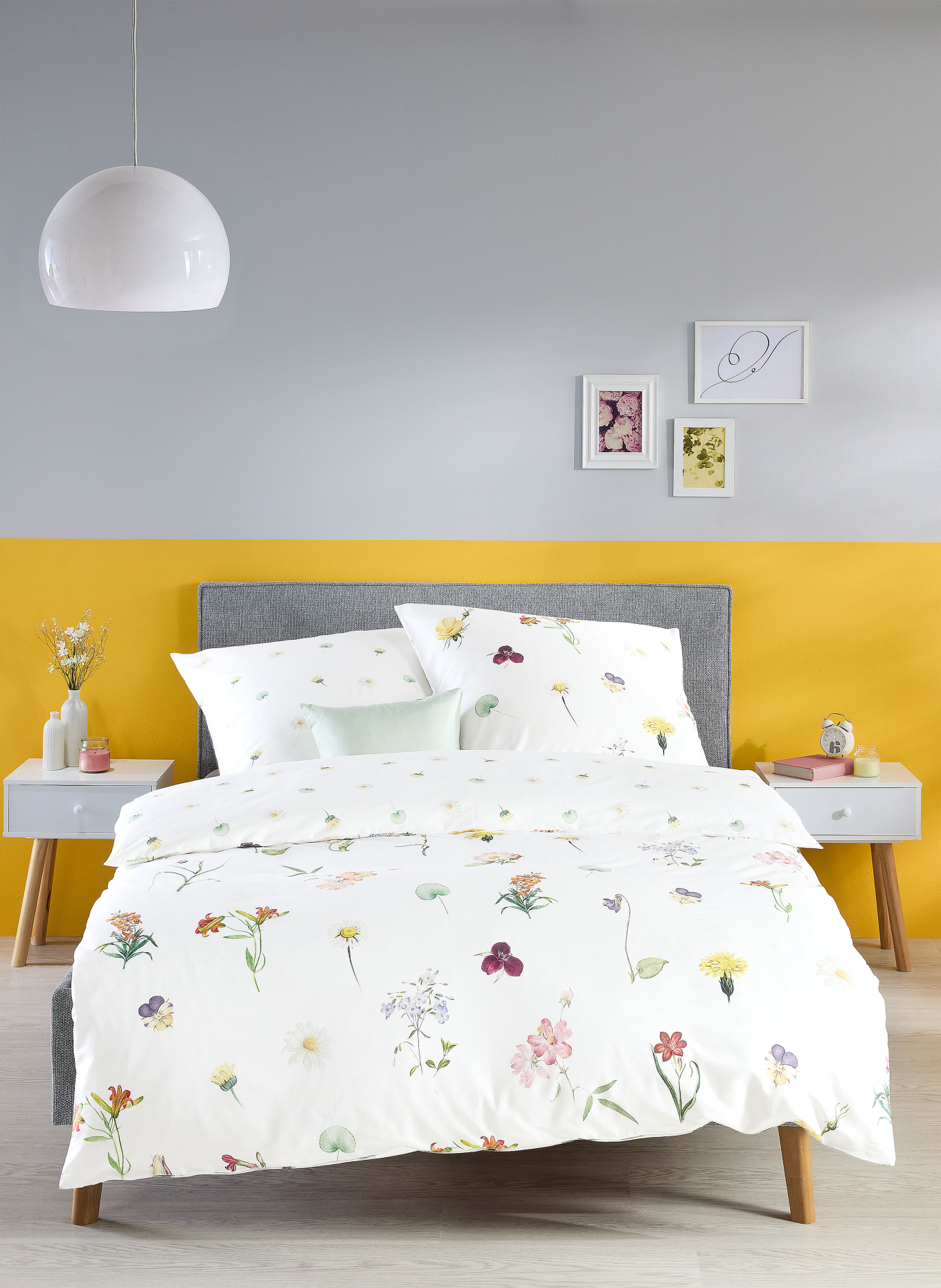 fleuresse Bettwäsche BED ART S zum Wenden: CREME / DUNKELROT / DUNKELGRÜN