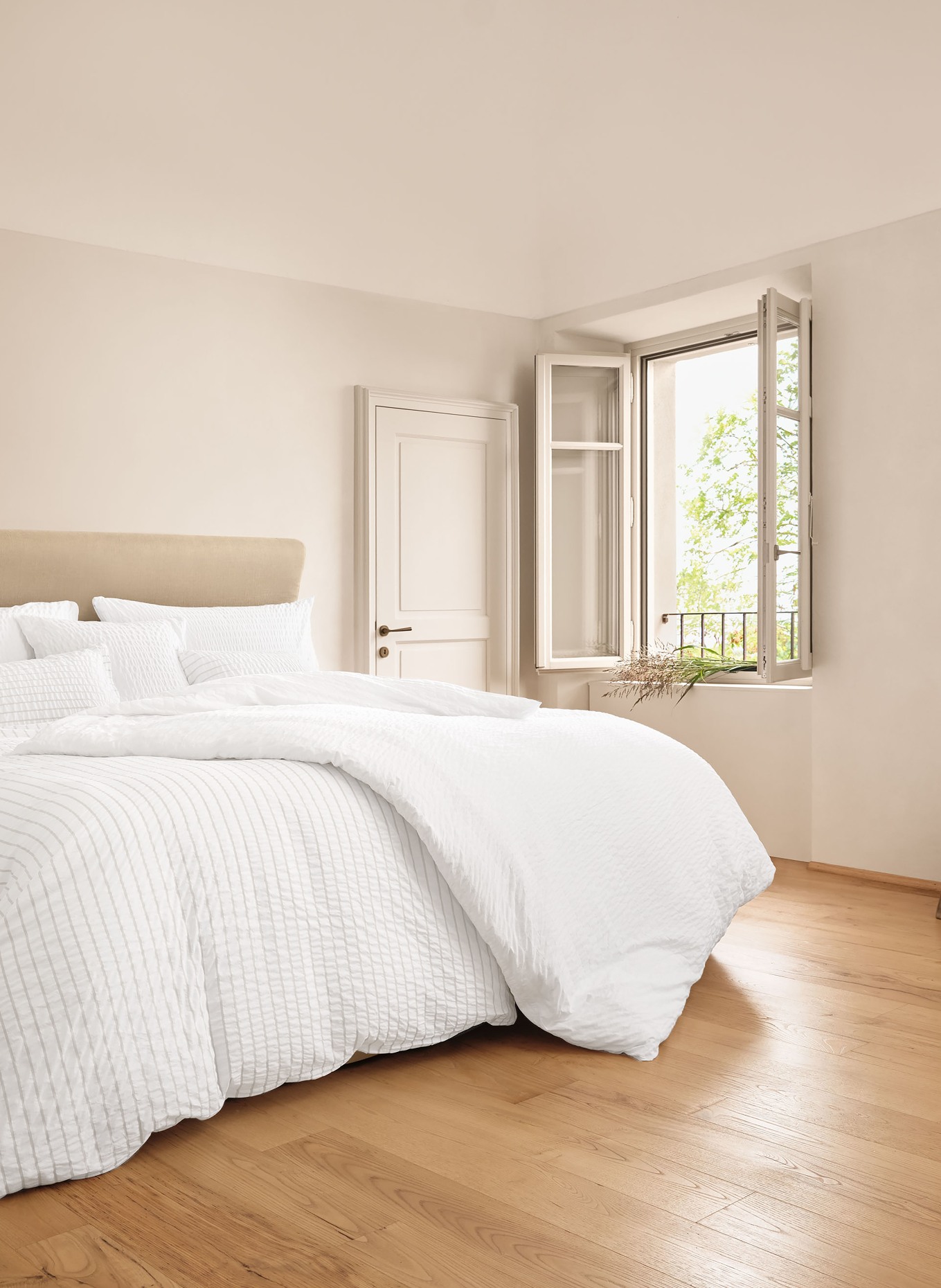 SCHLOSSBERG Bettwäsche LENNY: WEISS