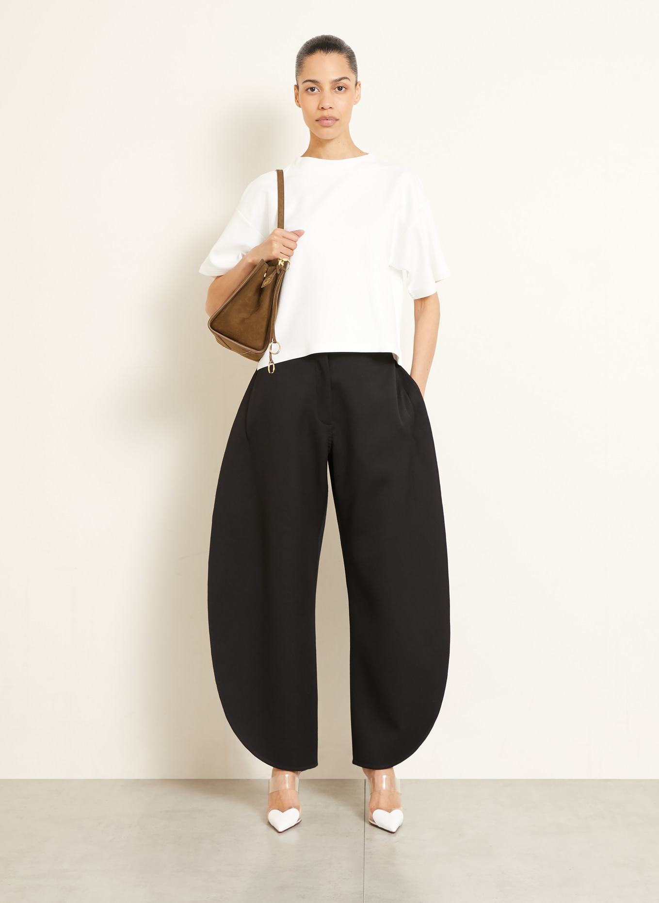 ALAÏA Handtas LE CLICK POCKET 35: BRUIN / GOUD