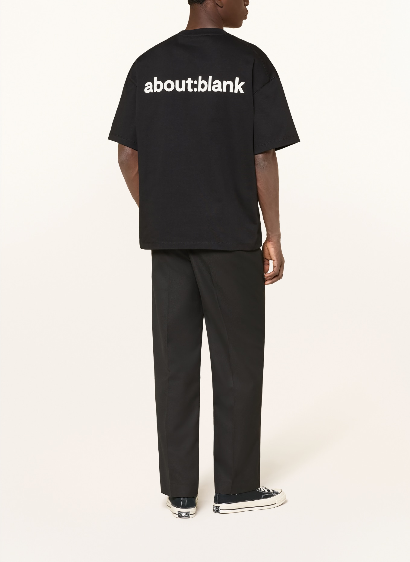 about:blank Oversized tričko: ČERNÁ / REŽNÁ