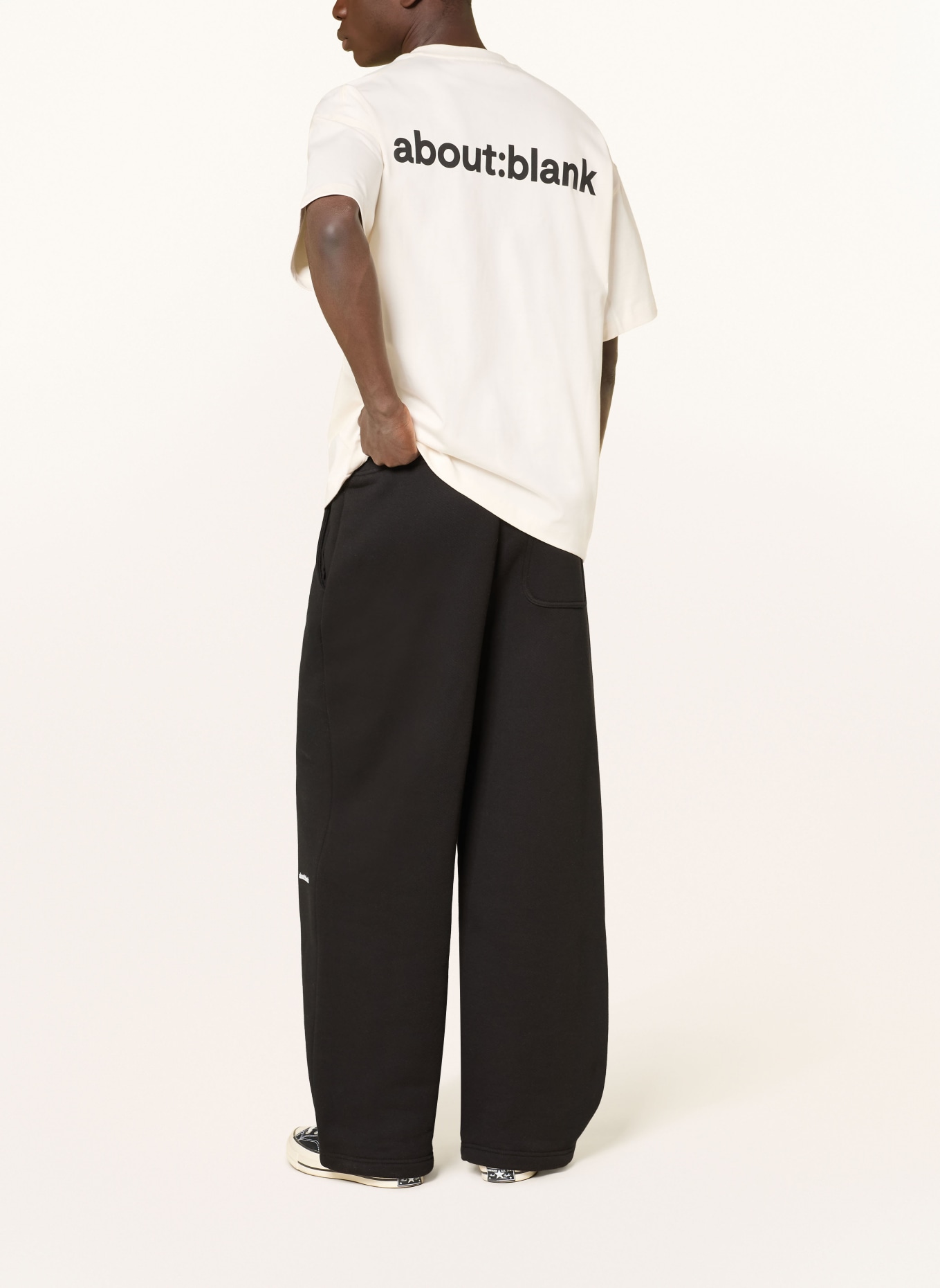 about:blank Oversized tričko: KRÉMOVÁ / ČERNÁ