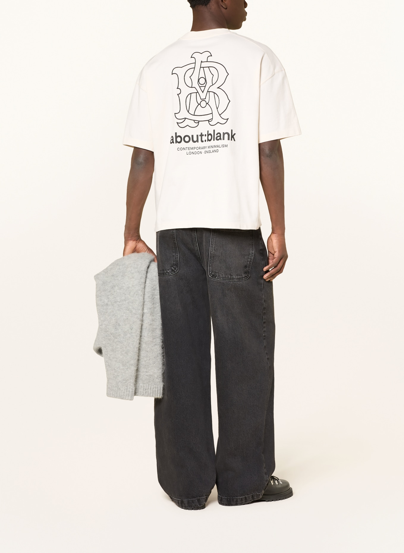 about:blank Tričko: KRÉMOVÁ / ČERNÁ