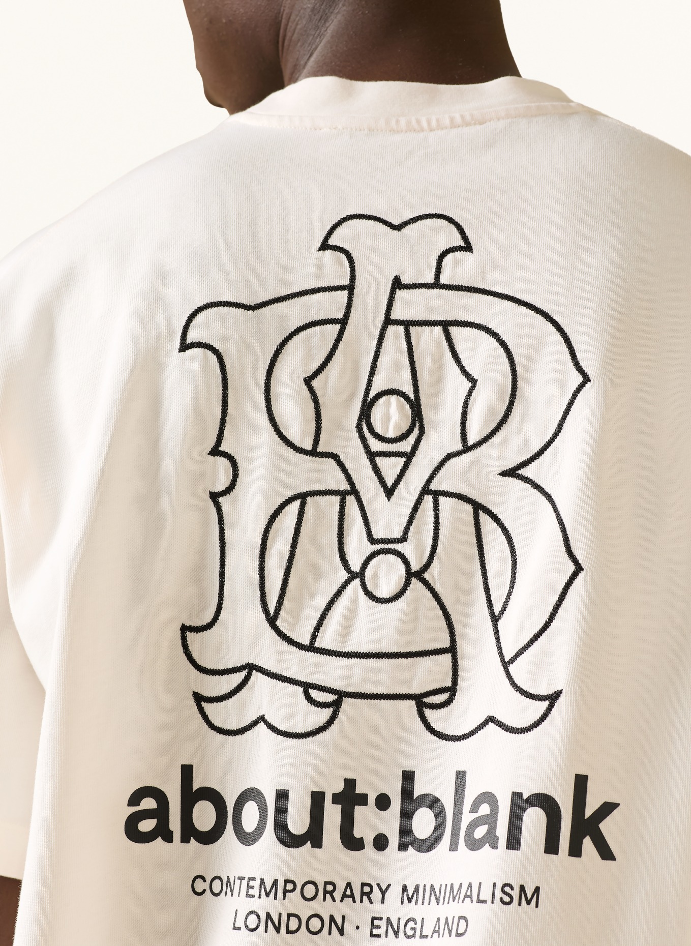 about:blank Tričko: KRÉMOVÁ / ČERNÁ