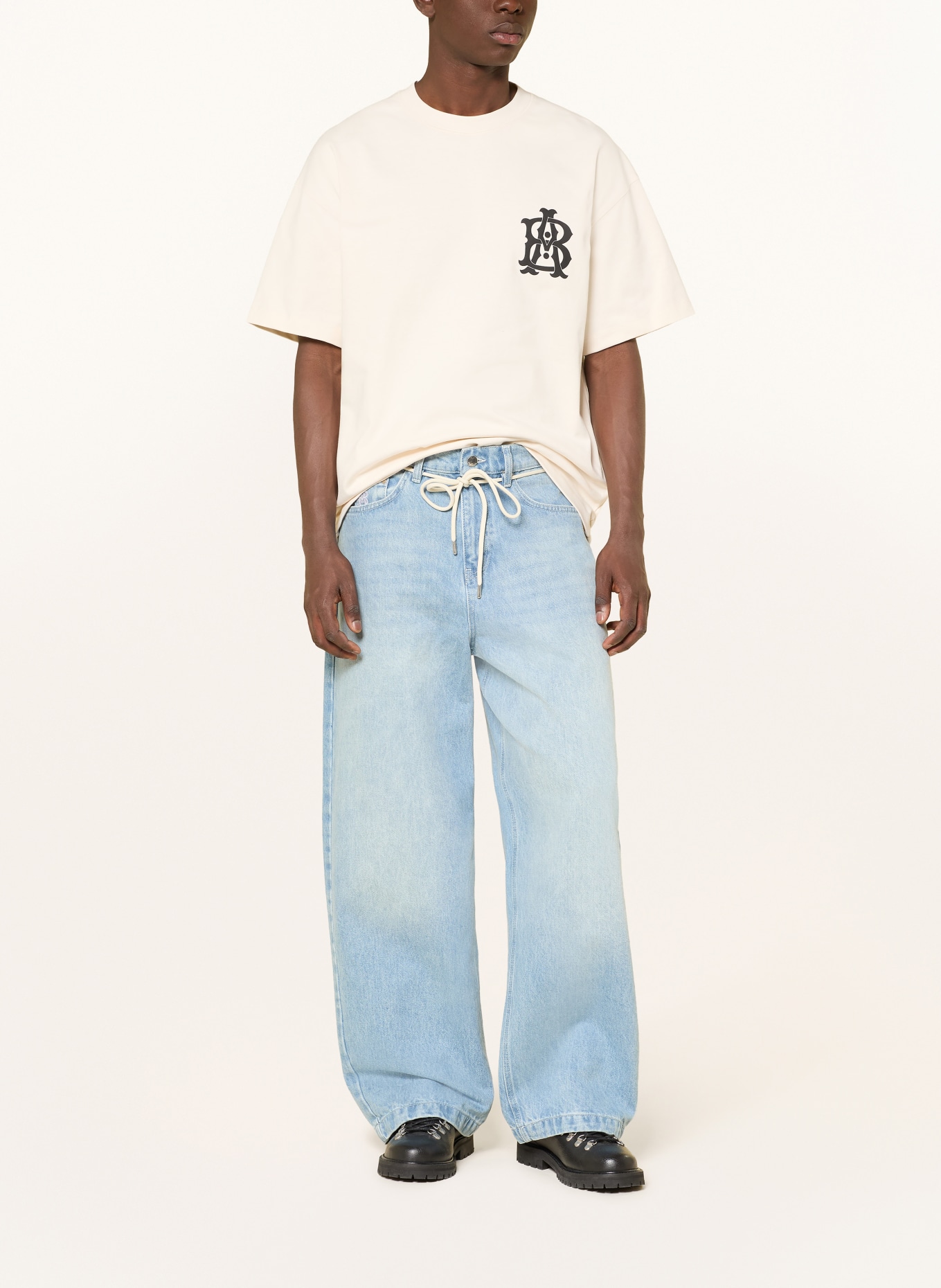 about:blank Oversized tričko: KRÉMOVÁ / ČERNÁ