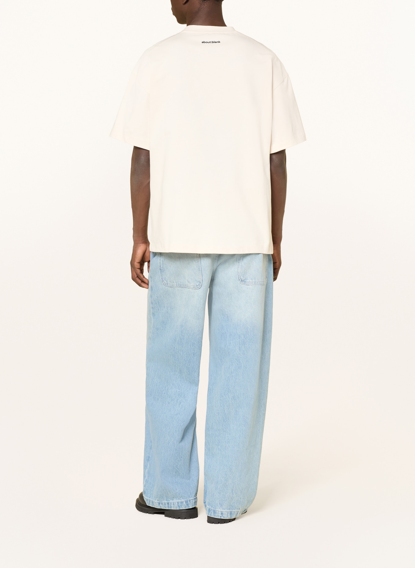 about:blank Oversized tričko: KRÉMOVÁ / ČERNÁ