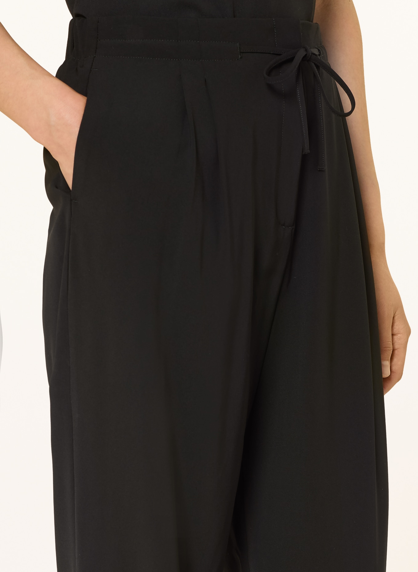 s.Oliver BLACK LABEL Hose: SCHWARZ