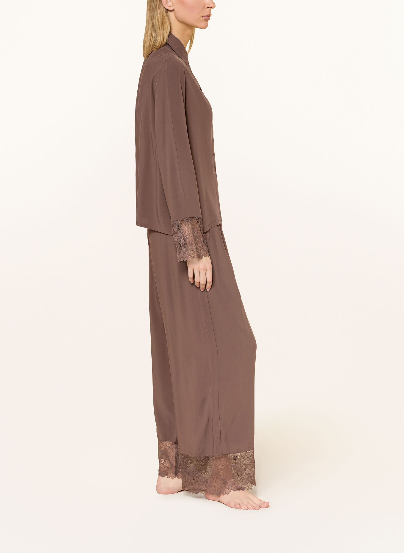 SCHIESSER Pyžamo MODERN LACE: TMAVĚ HNĚDÁ