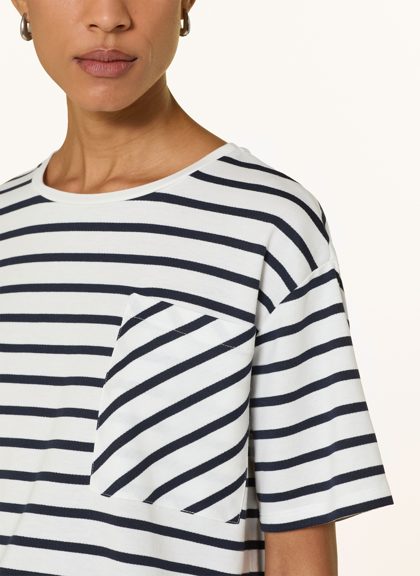 monari T-shirt: DARK BLUE / WHITE