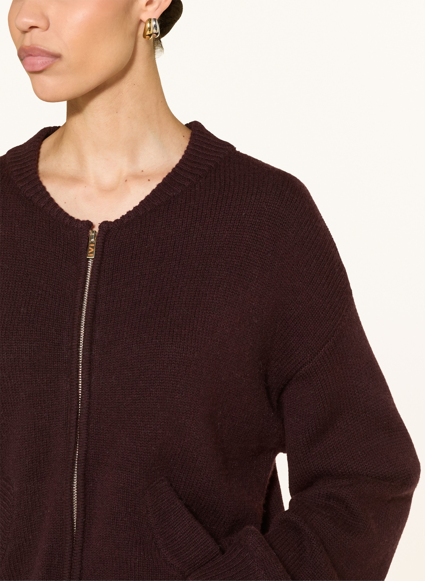 IVI collection Gebreid vest: DONKERROOD