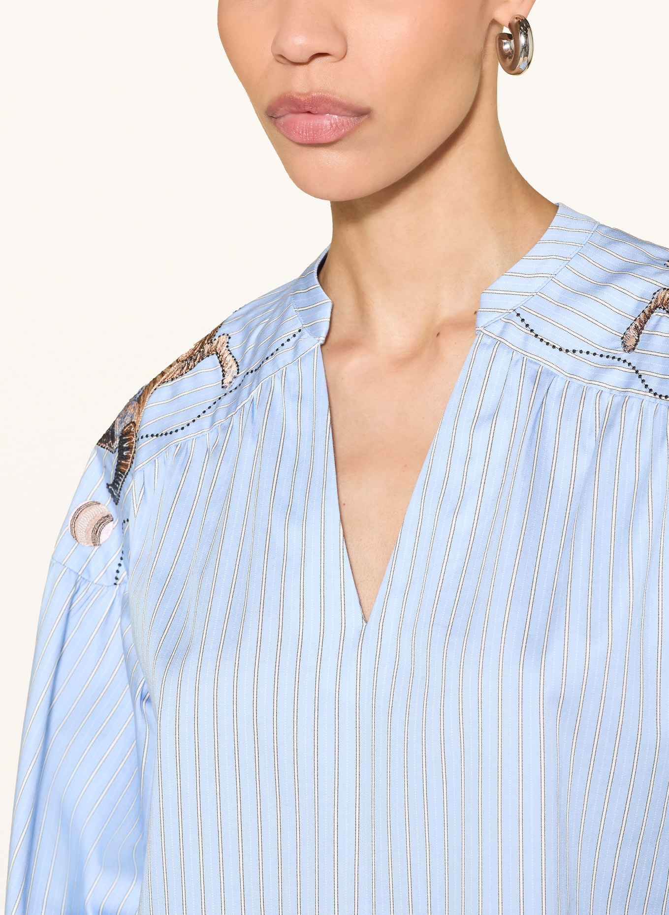 IVI collection Blůza s odnímatelnou mašlí: TMAVĚ MODRÁ / BÍLÁ / ČERNÁ