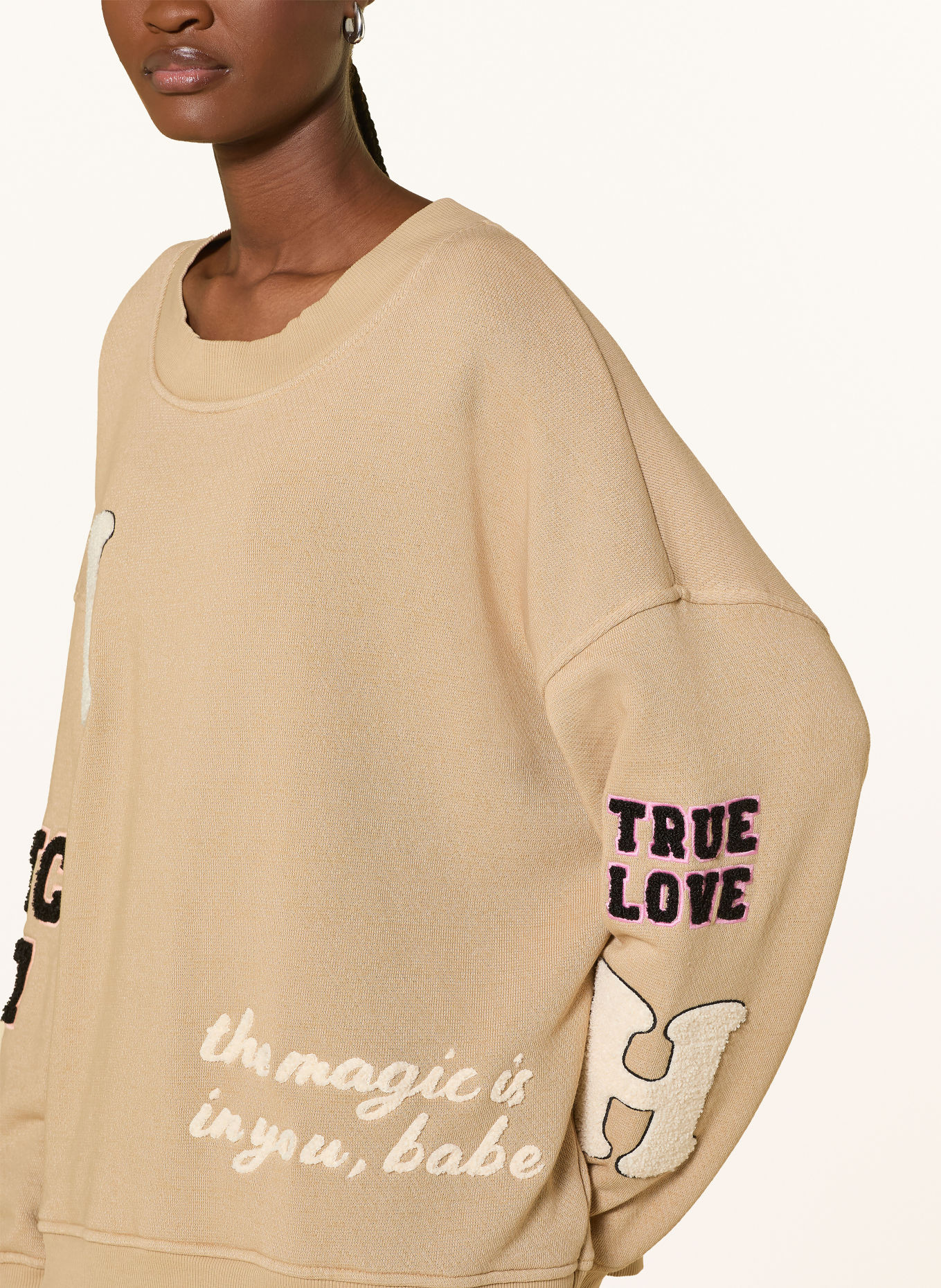 yippie hippie Bluza oversize: JASNOBRĄZOWY / ECRU / MOCNORÓŻOWY