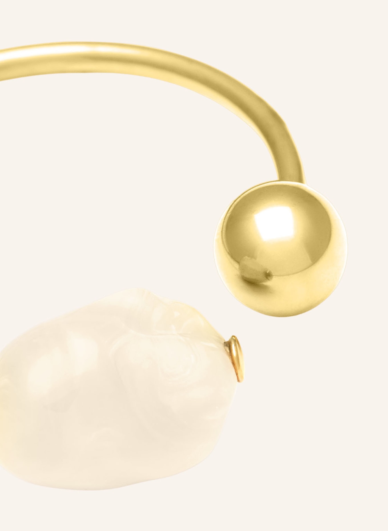 VANESSA BARONI PEARL BANGLE: GOLD / CREAM