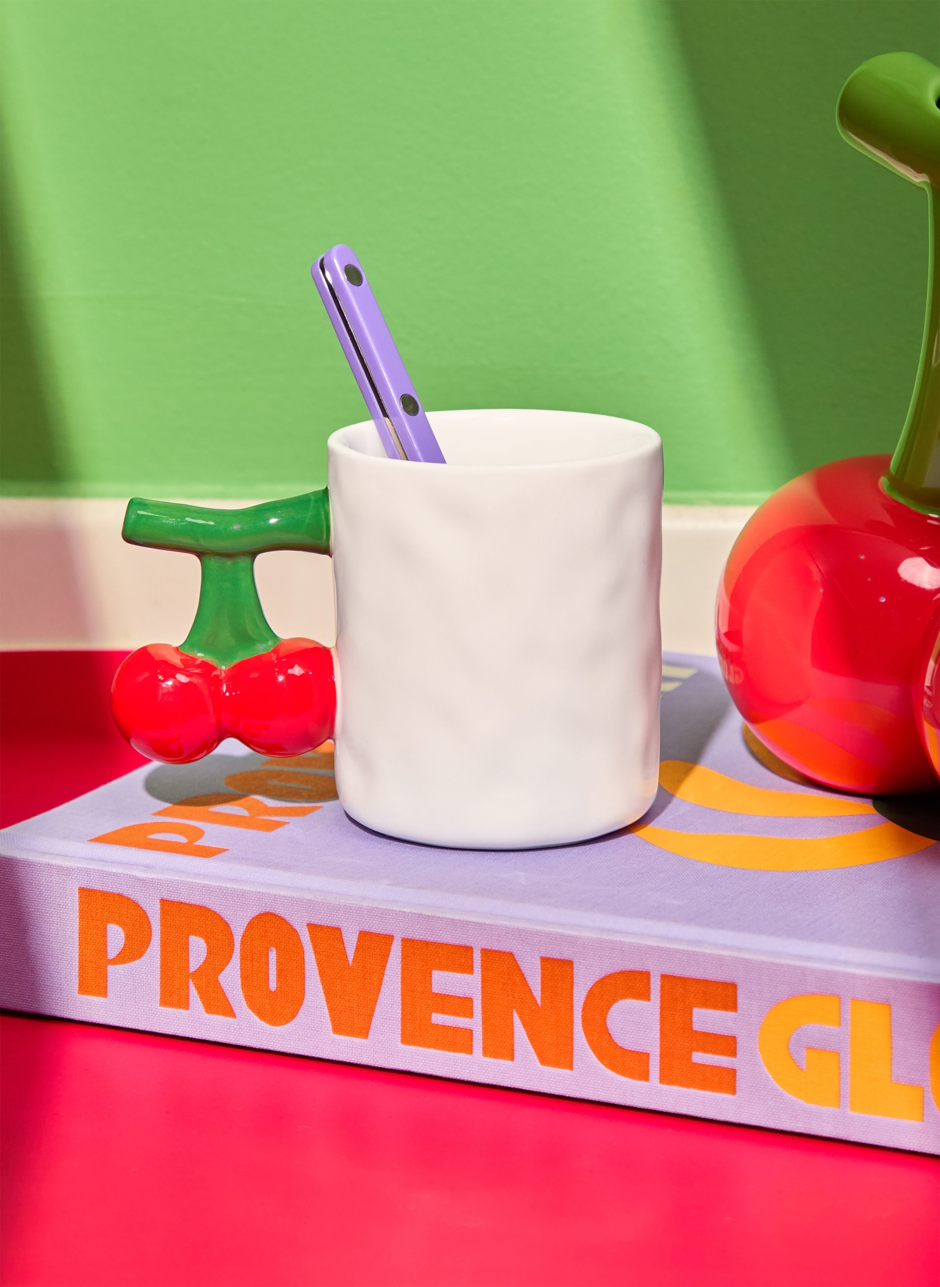 fluid MARKET CHERRY Mug: CREAM / RED / GREEN