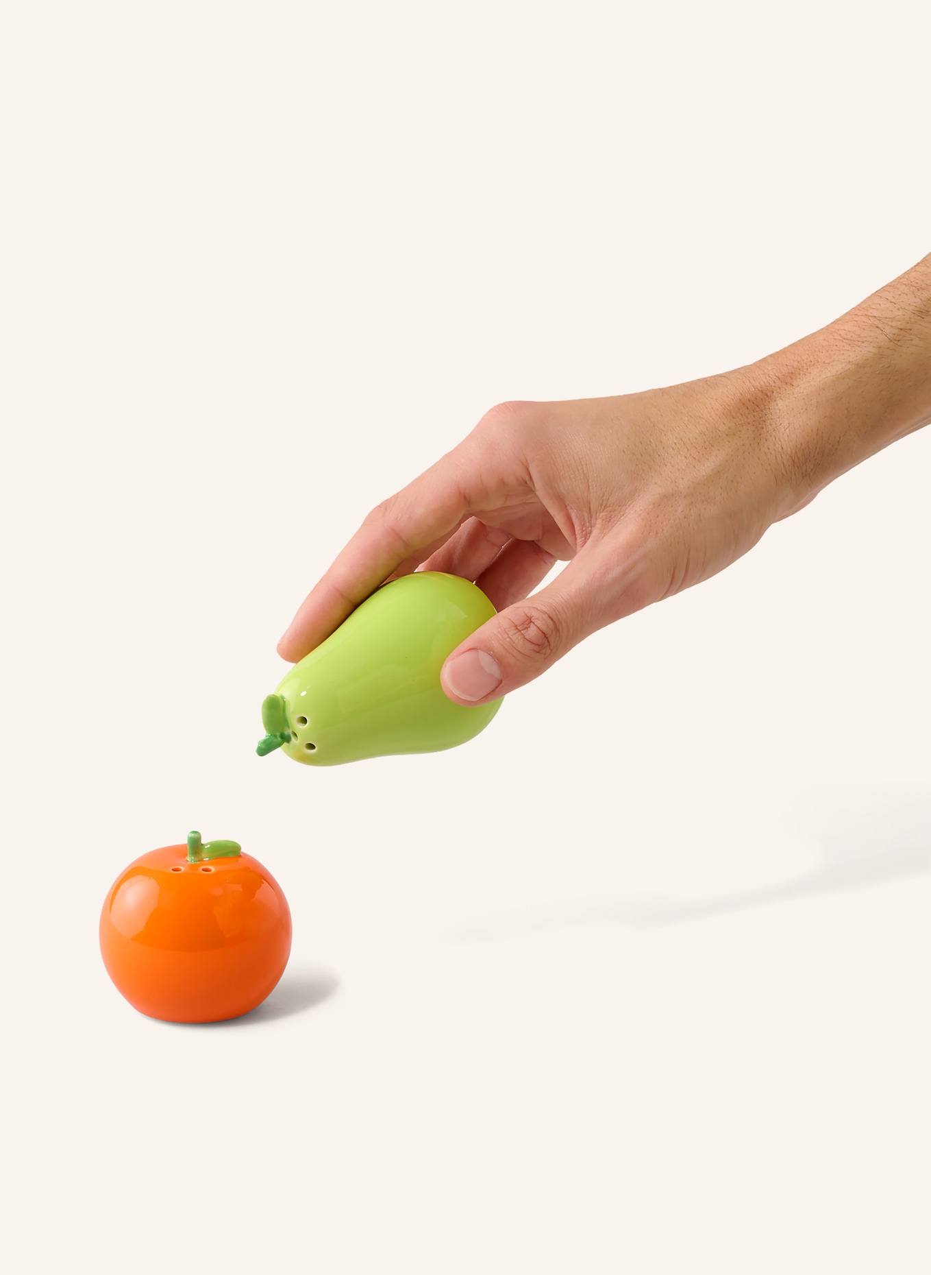 fluid MARKET PEAR &amp; ORANGE Salt and Pepper Shakers: ORANGE / LIGHT GREEN / GREEN