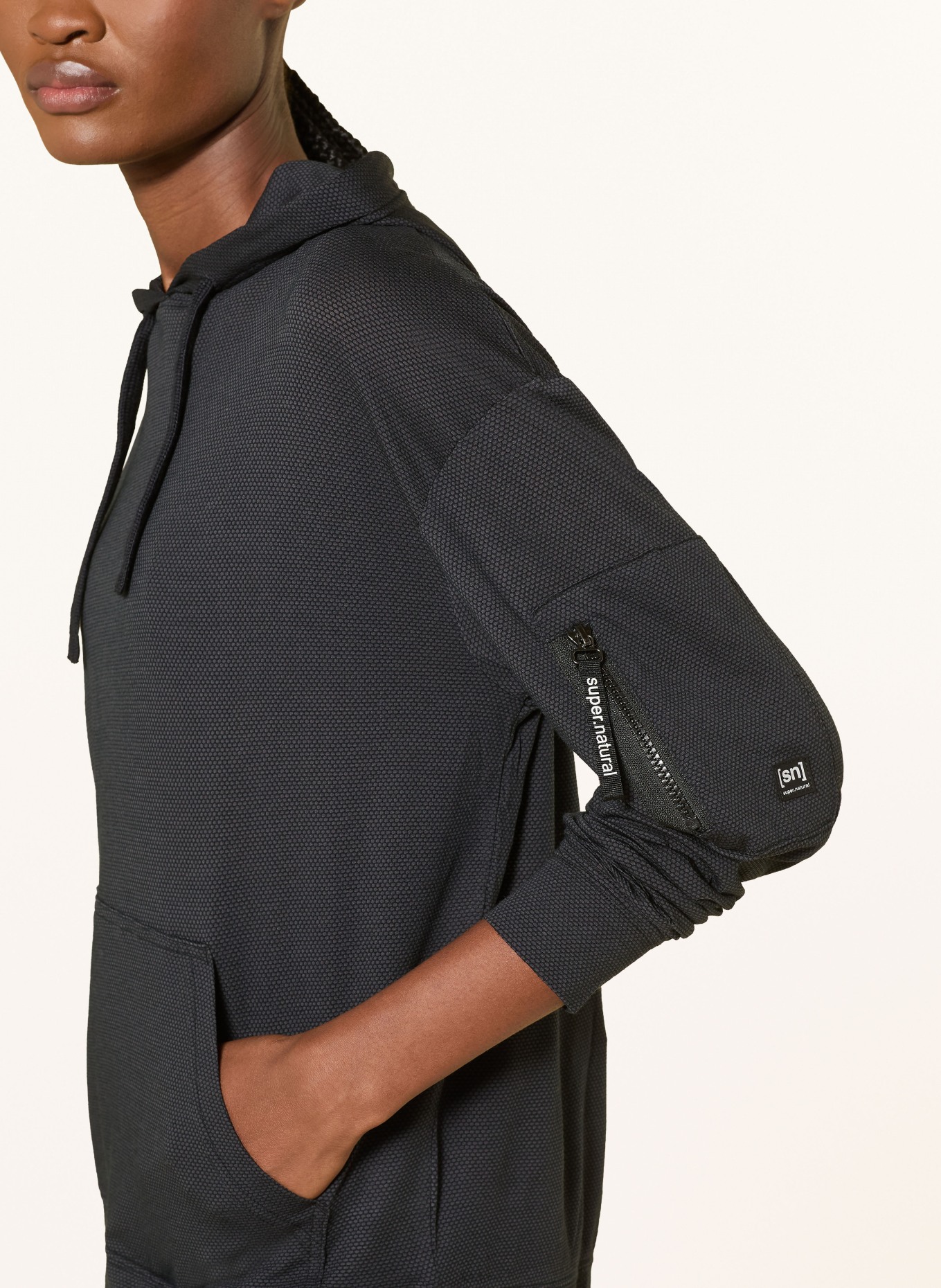 super.natural Hoodie AIR mit Merinowolle: SCHWARZ