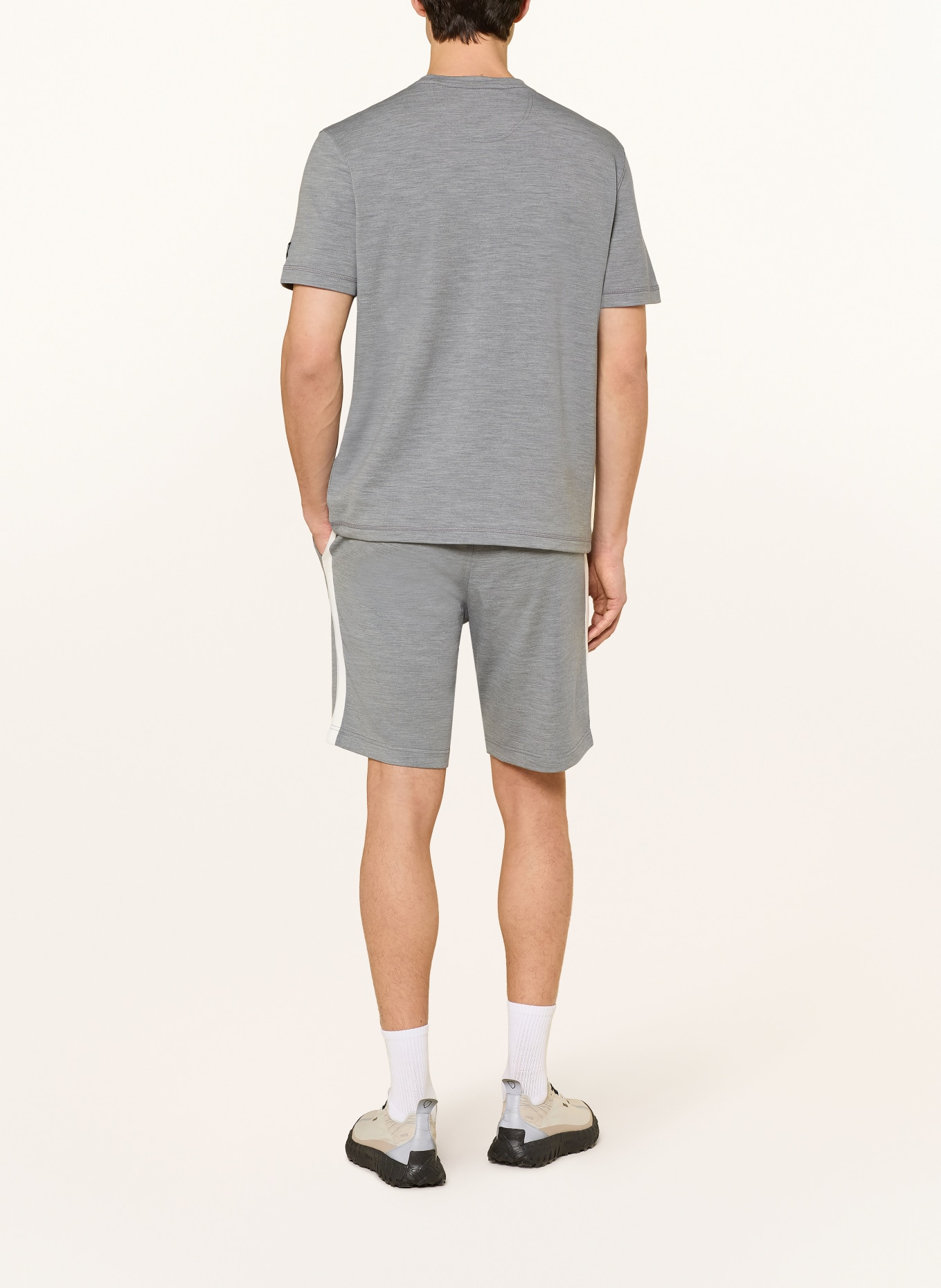 super.natural Funktionsshirt MONTANA BRUSH mit Merinowolle: GRAU / CREME