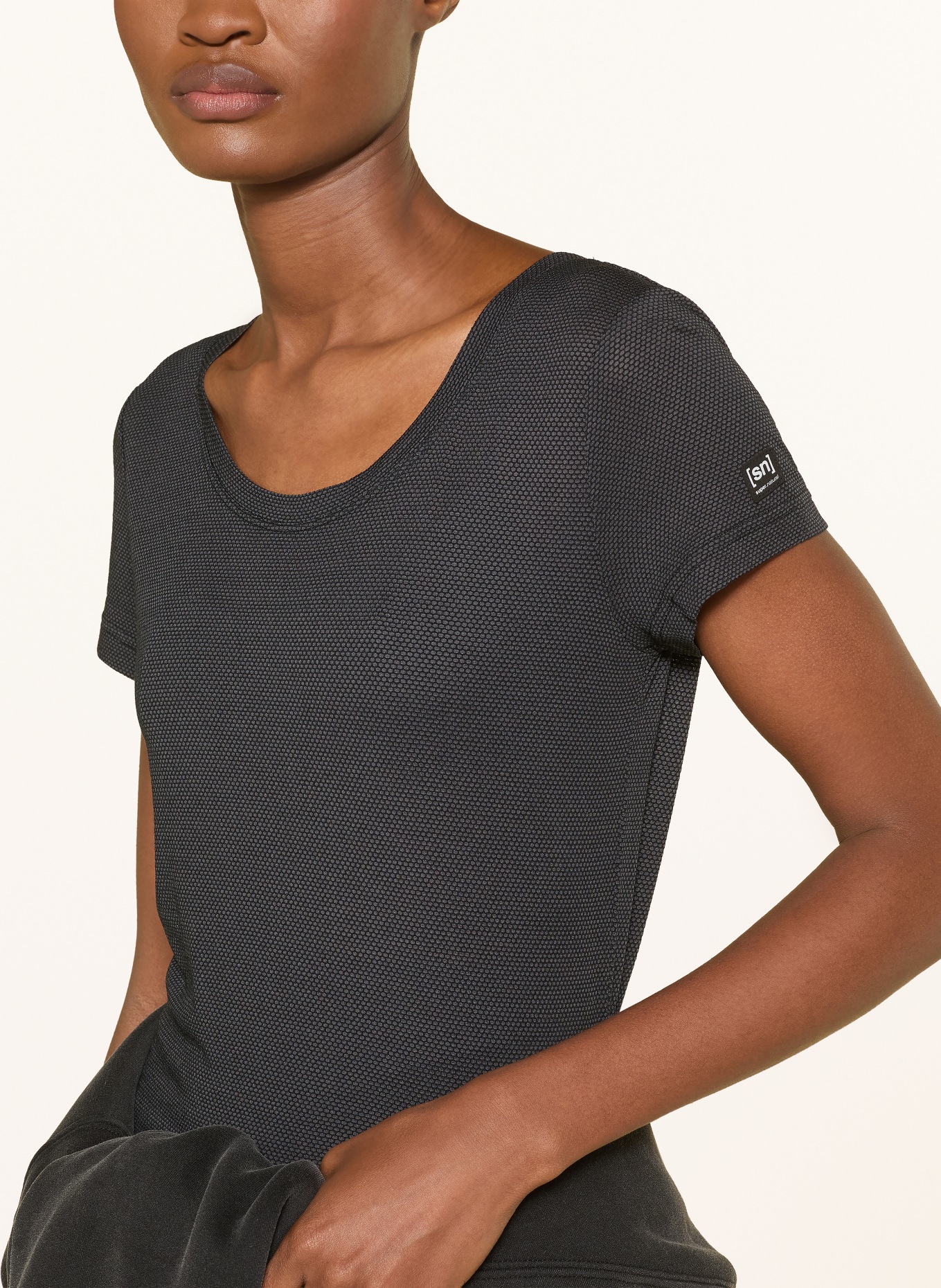 super.natural Funktionsshirt MIDSUMMER AIR: SCHWARZ