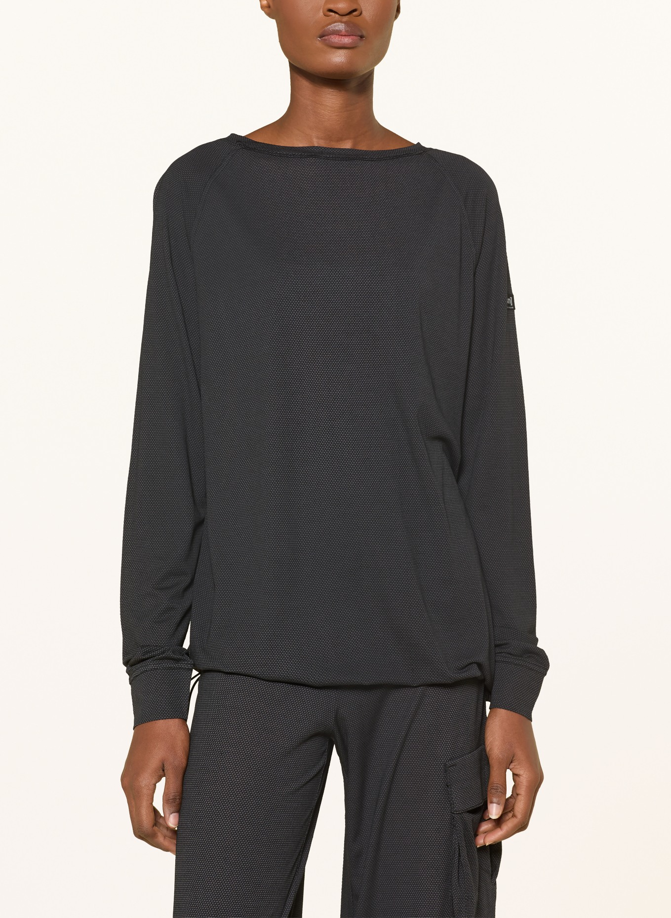 super.natural Funktionsshirt LEISURE AIR mit Merinowolle: SCHWARZ