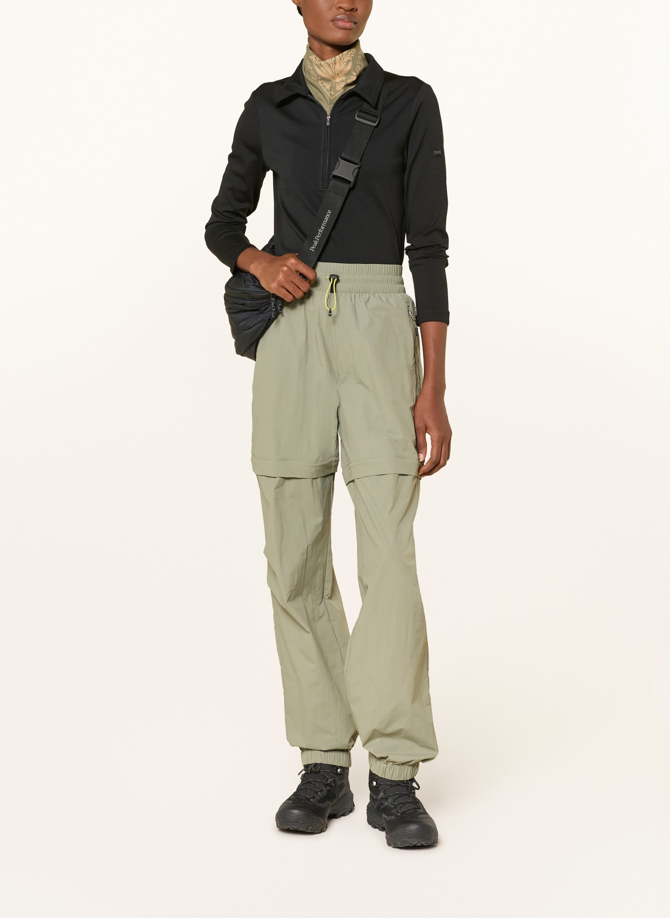 super.natural Funktions-Poloshirt LUX mit Merinowolle: SCHWARZ