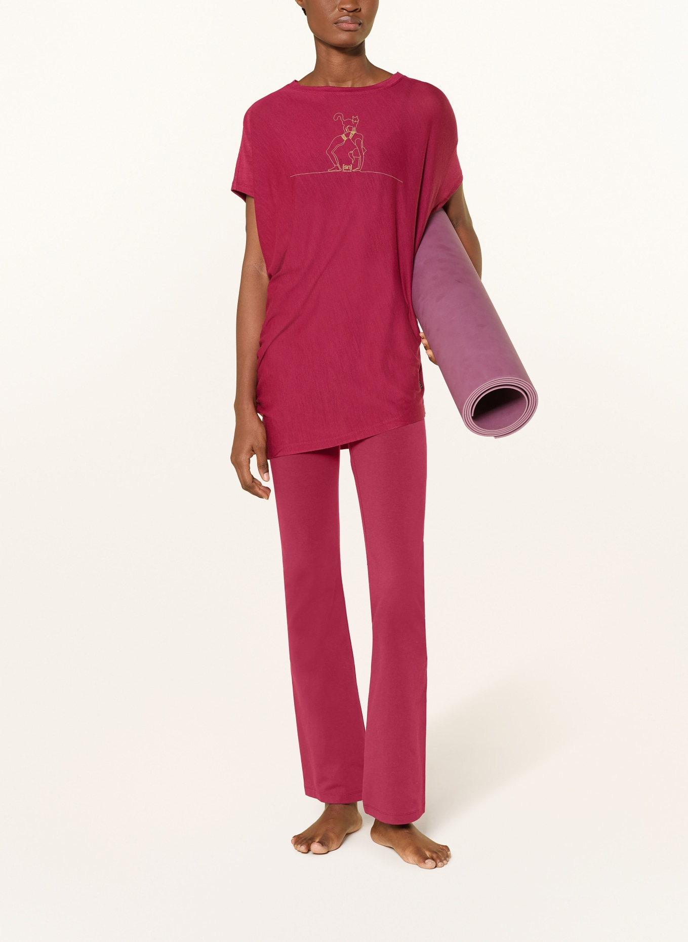 super.natural Funktionsshirt CAT YOGA: DUNKELROT / BEIGE