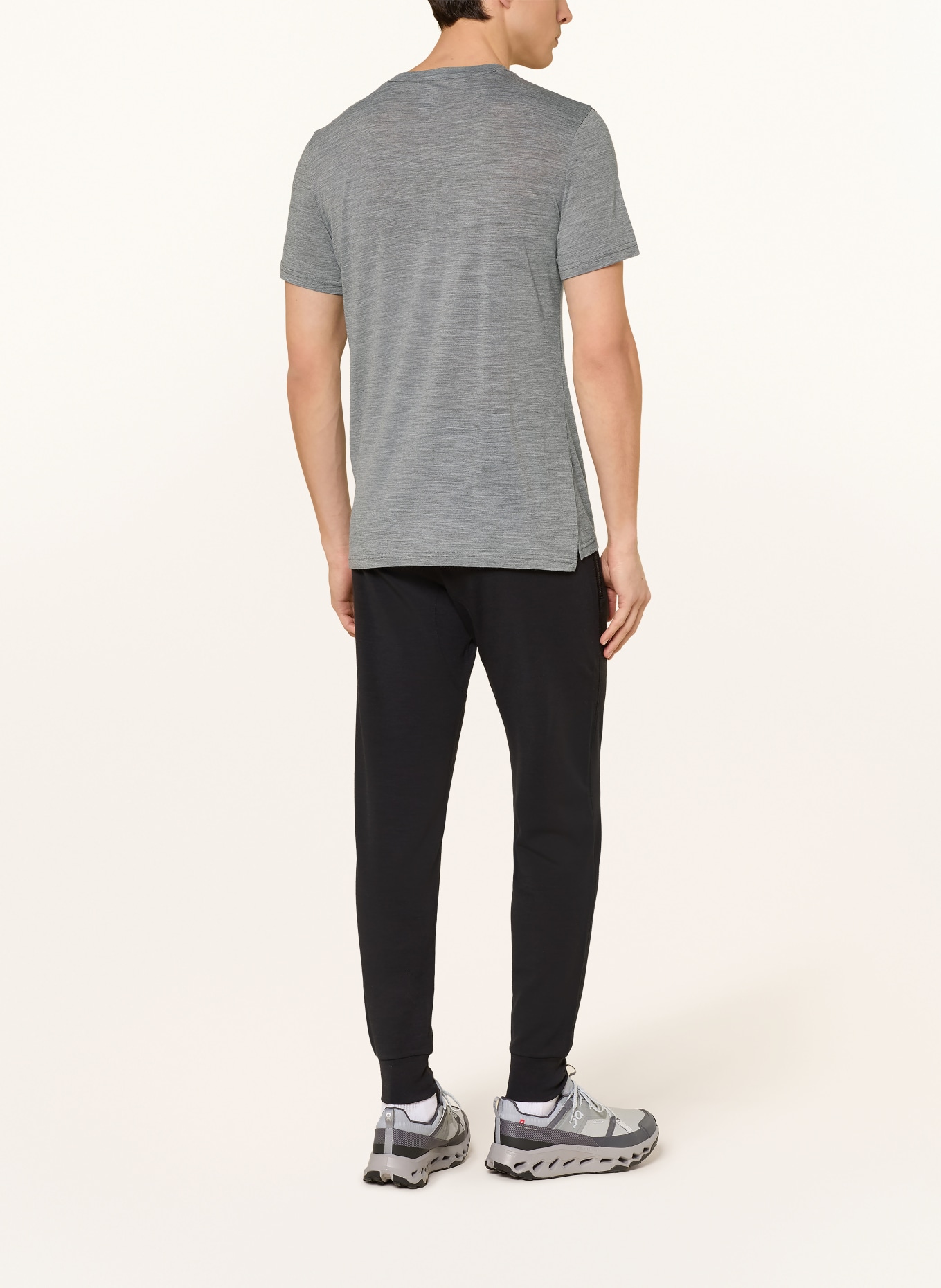 super.natural Funktionsshirt JOHNNY mit Merinowolle: GRAU