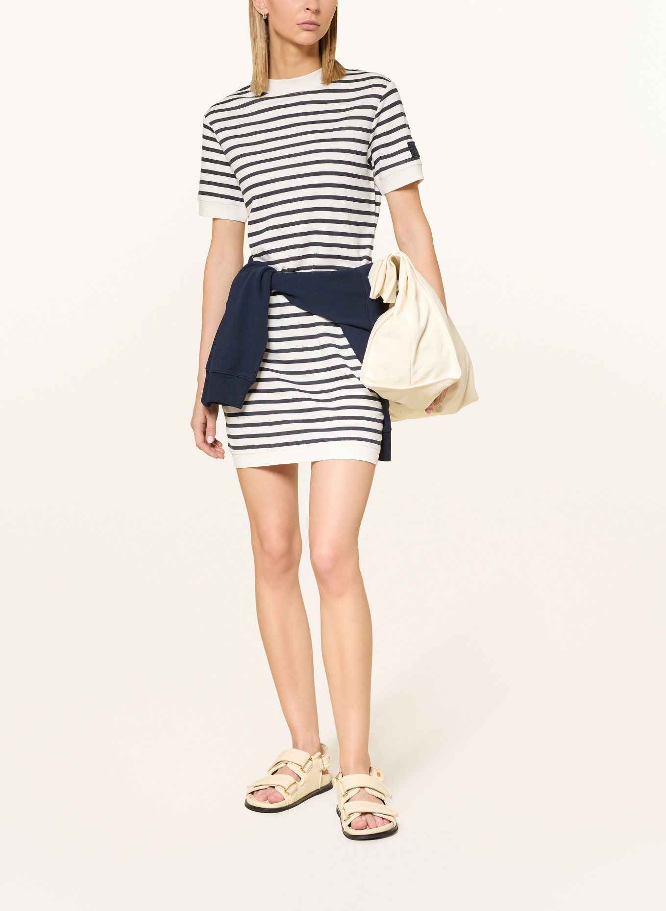 super.natural Outdoorové šaty CASUAL STRIPE s merino vlnou: BÍLÁ / TMAVĚ MODRÁ