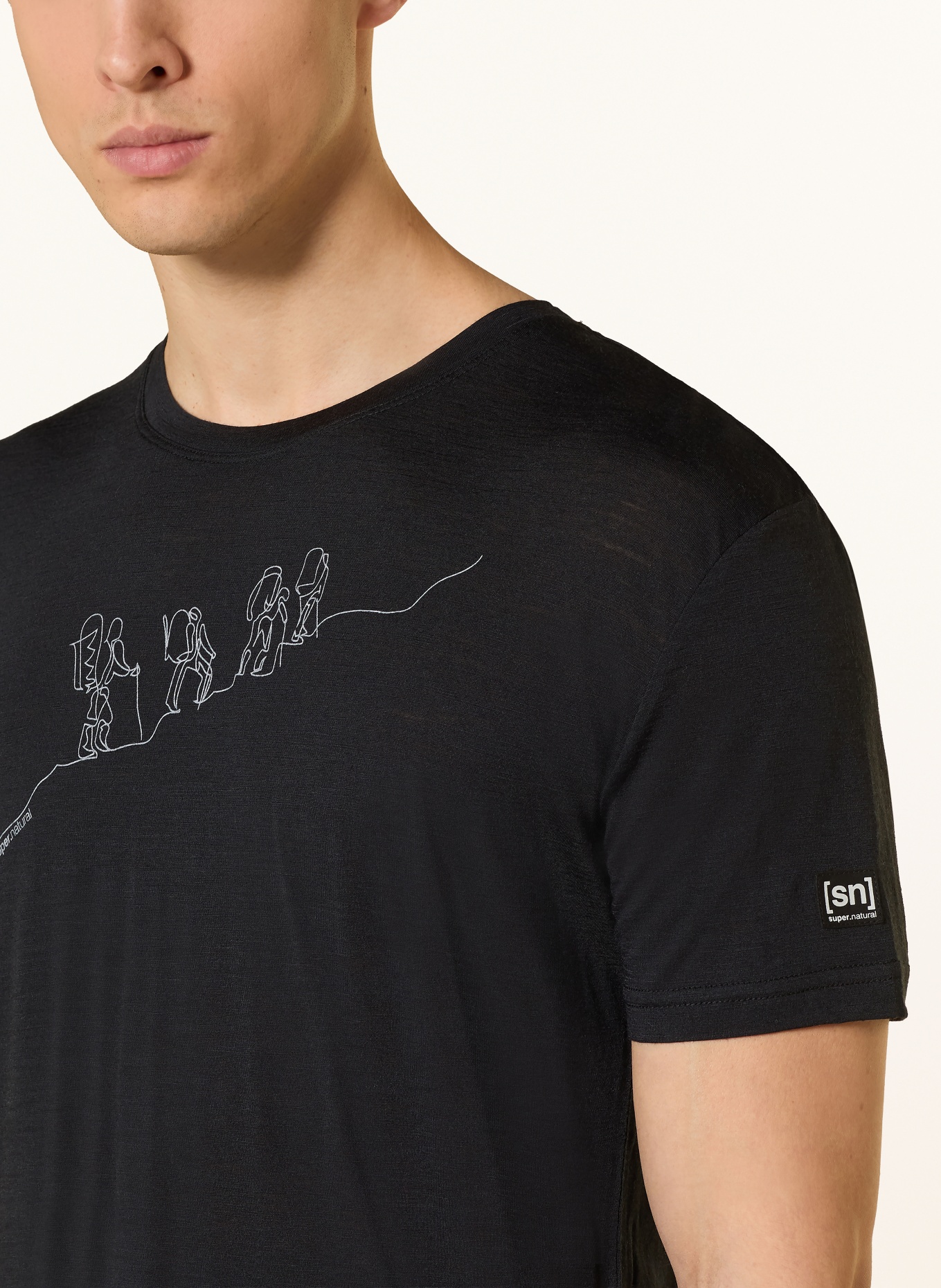 super.natural Funktionsshirt HIKING mit Merinowolle: SCHWARZ