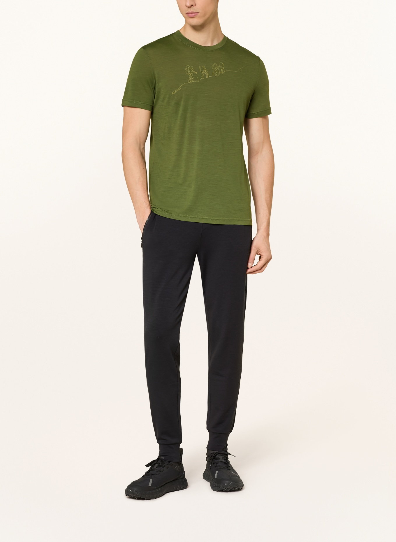 super.natural Funktionsshirt HIKING mit Merinowolle: OLIV