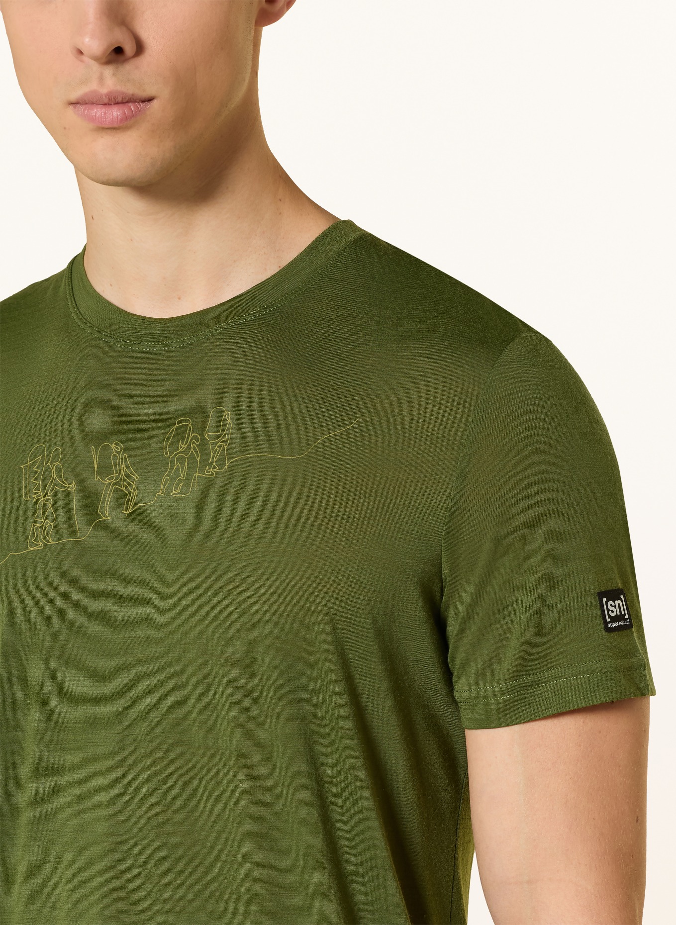 super.natural Funktionsshirt HIKING mit Merinowolle: OLIV