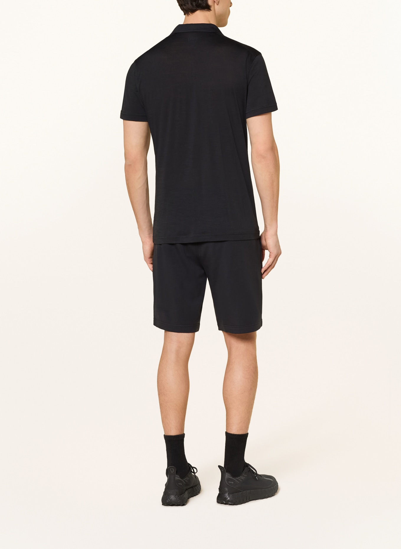 super.natural Sweatshorts SOLUTION mit Merinowolle: SCHWARZ