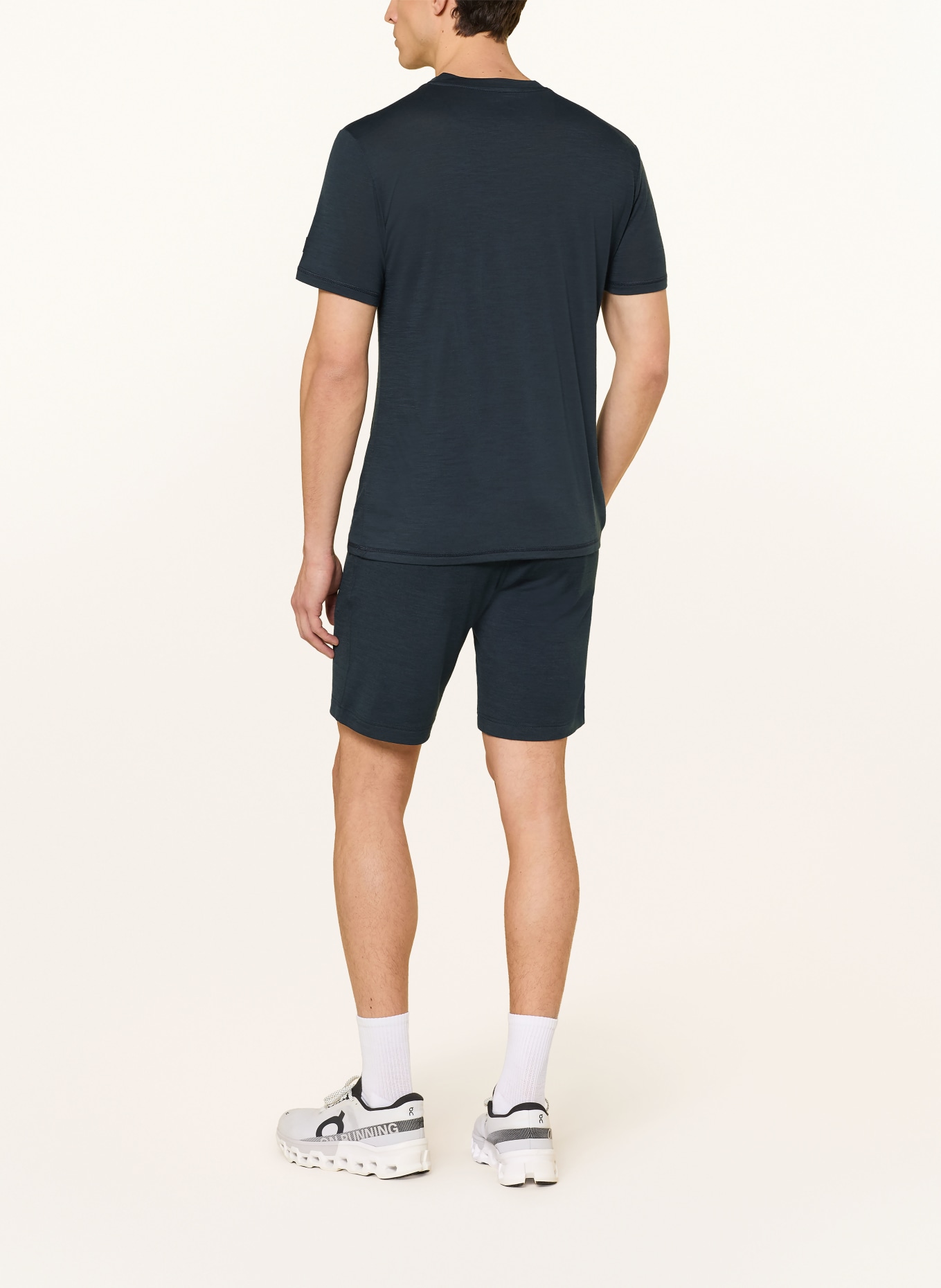 super.natural Sweatshorts SOLUTION mit Merinowolle: DUNKELBLAU