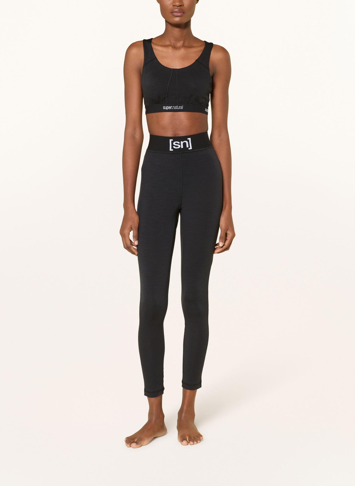 super.natural Sportbeha FEEL GOOD met mesh en merinowol: ZWART