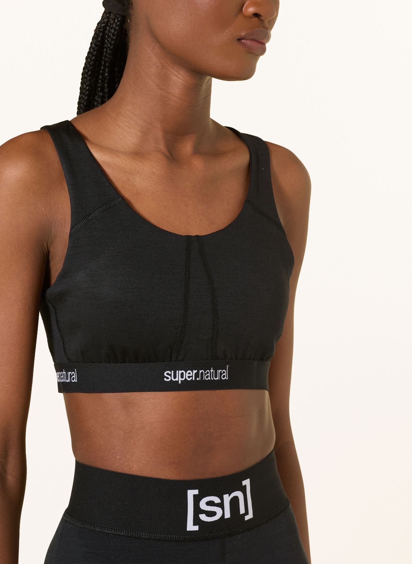 super.natural Sportbeha FEEL GOOD met mesh en merinowol: ZWART