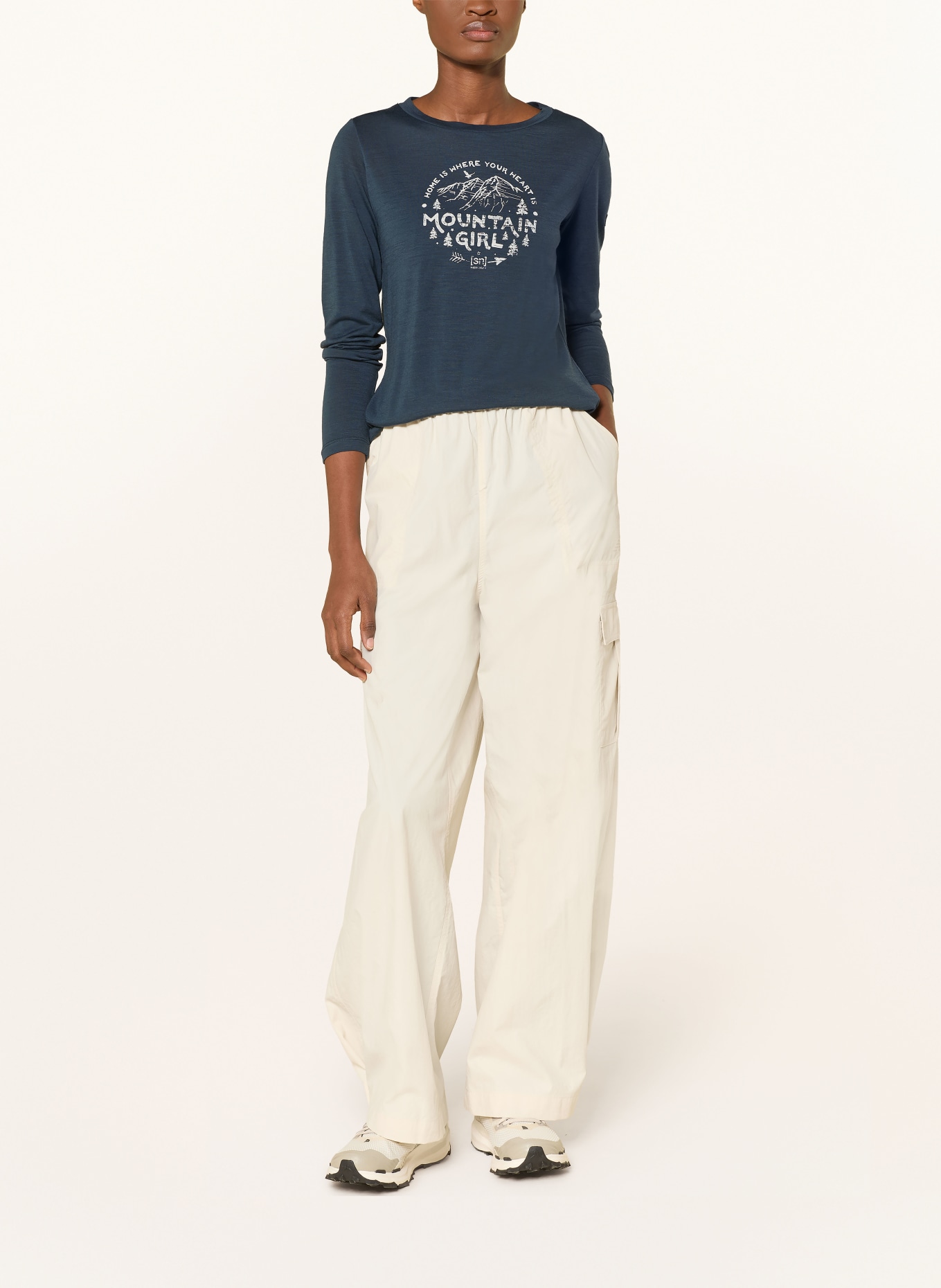 super.natural Funktionsshirt MOUNTAIN GIRL mit Merinowolle: DUNKELBLAU / WEISS