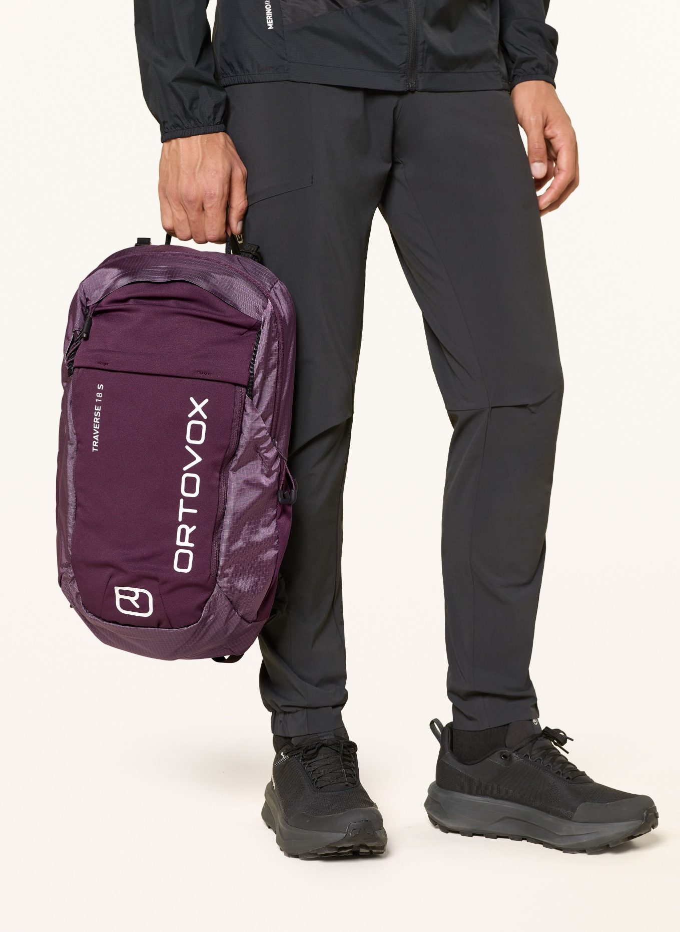 ORTOVOX TRAVERSE 18 S Backpack, 18 L: DARK PURPLE / WHITE / BLACK