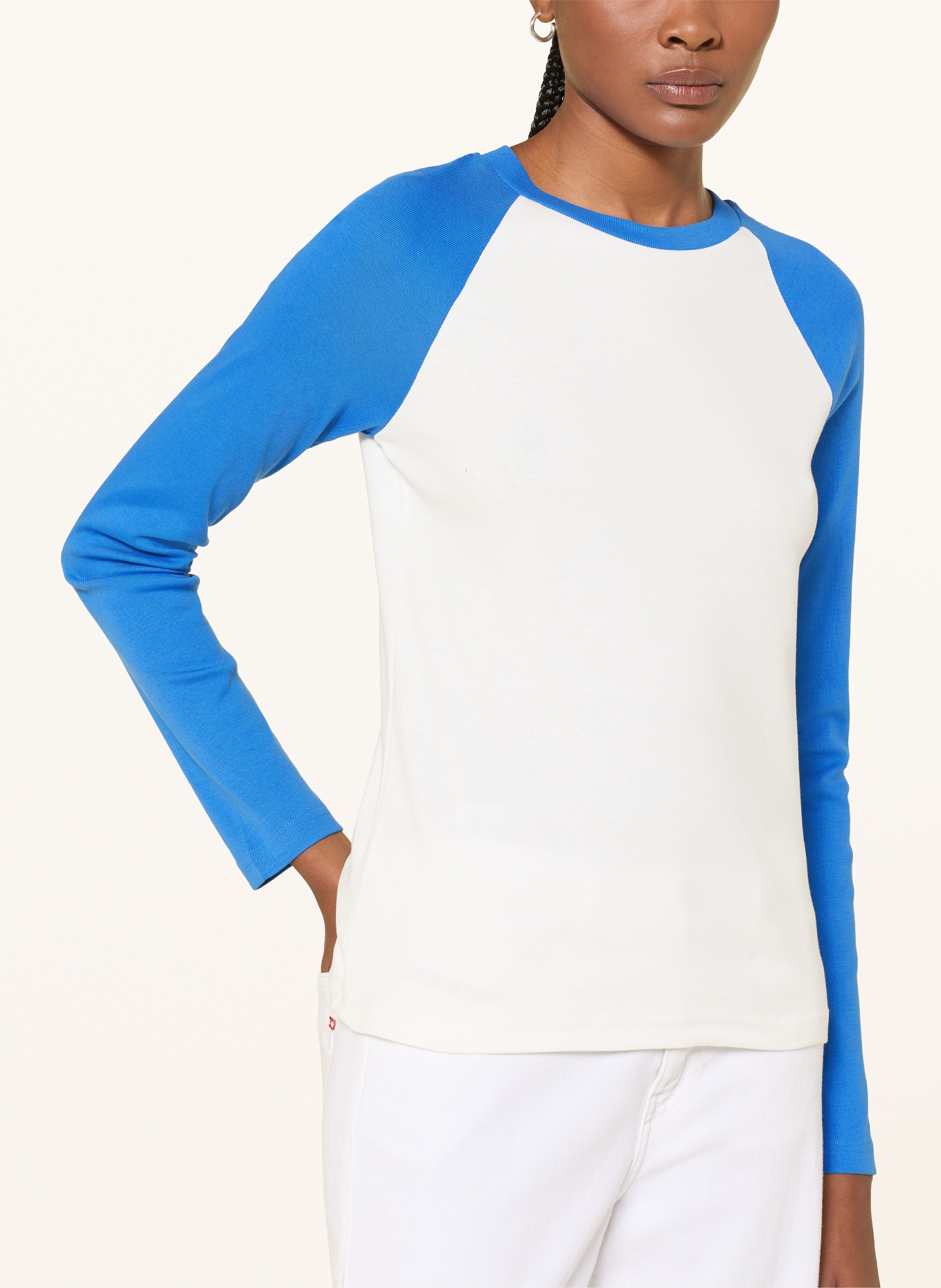 COS T-shirt à manches longues: BLANC / BLEU