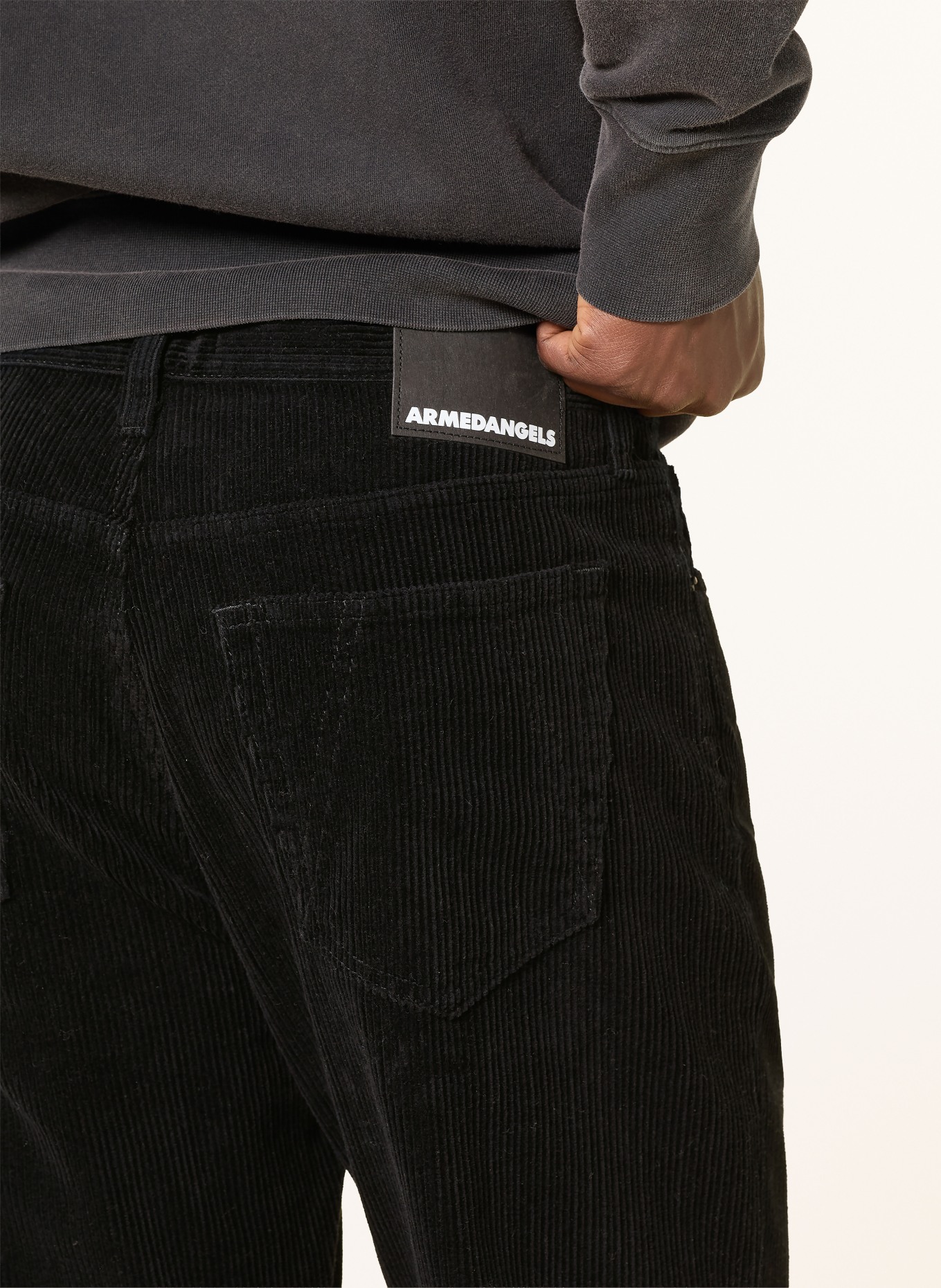 ARMEDANGELS Cordhose MAAKX: SCHWARZ