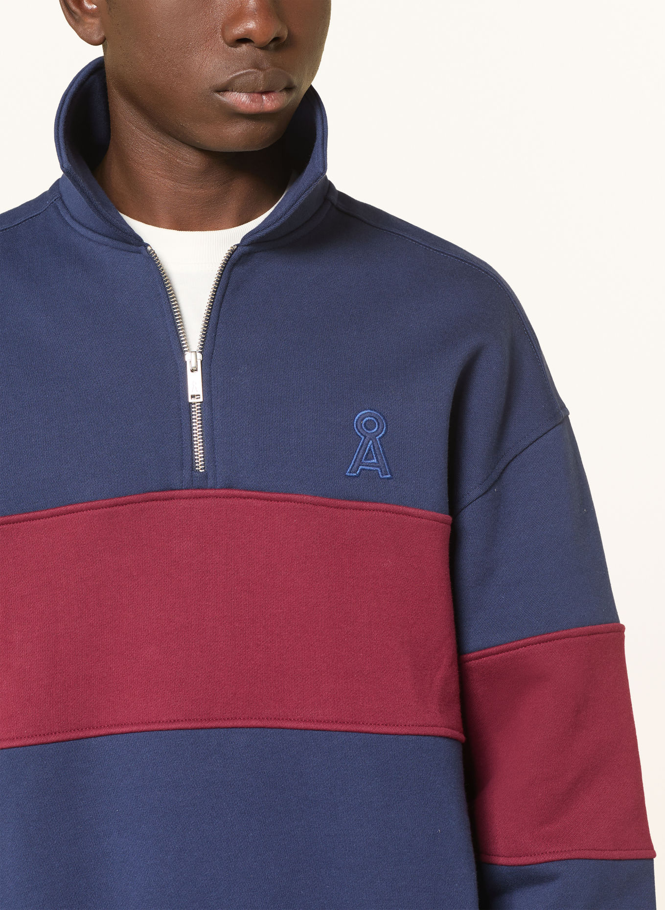 ARMEDANGELS Sweatshirt: MÖRKBLÅ / MÖRKRÖD