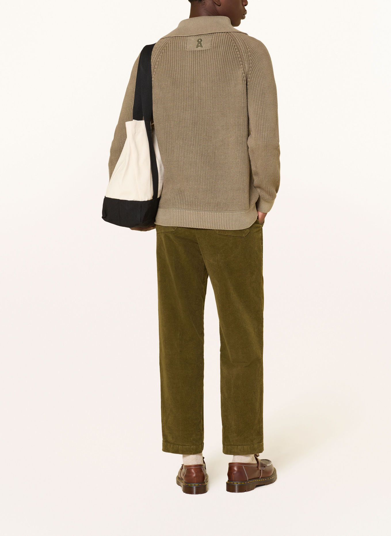 ARMEDANGELS Corduroybroek TAAMIR Regular Fit: OLIJF
