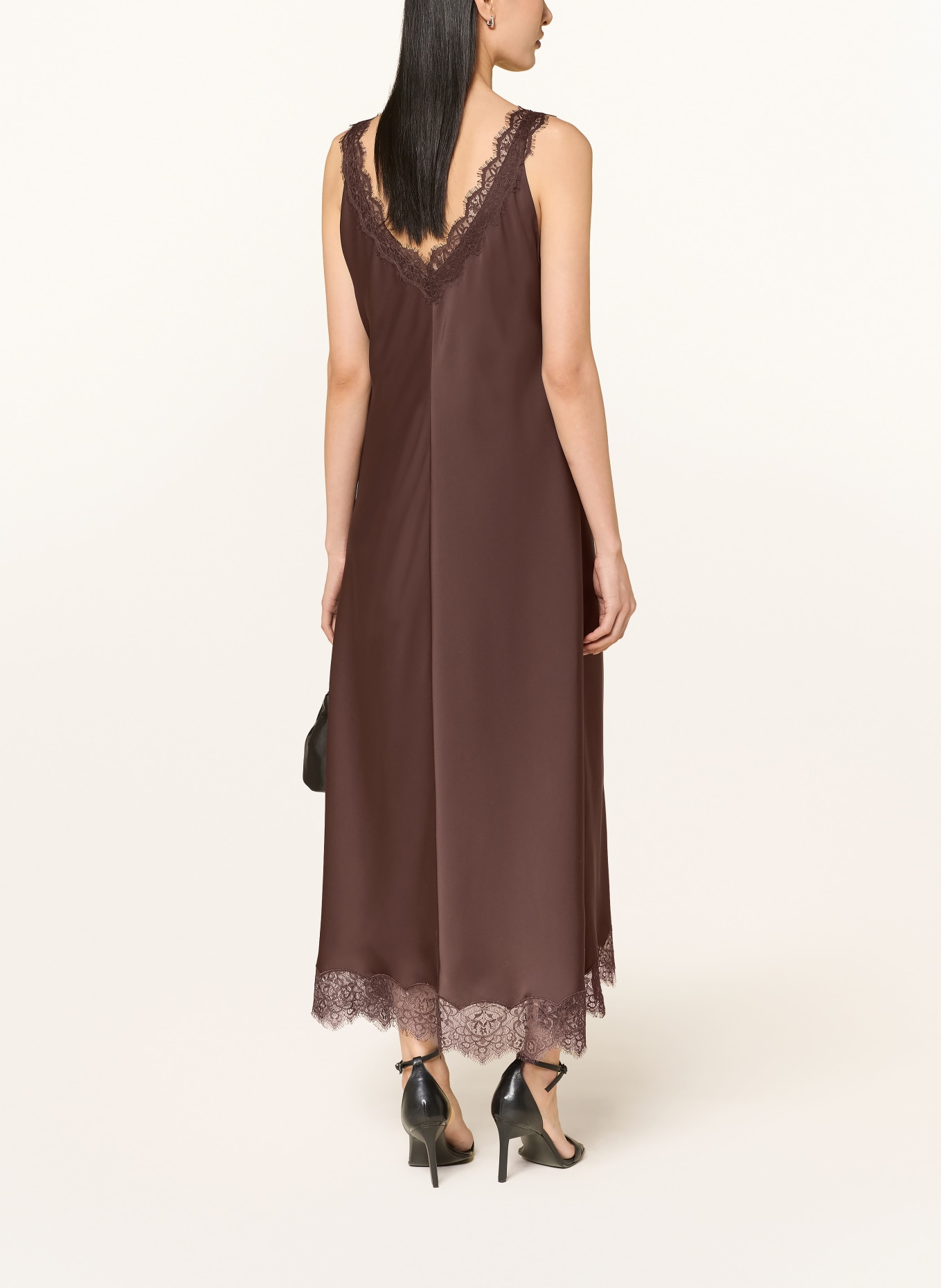 V by Vera Mont Satijnen jurk met kant: MARRON FONCÉ