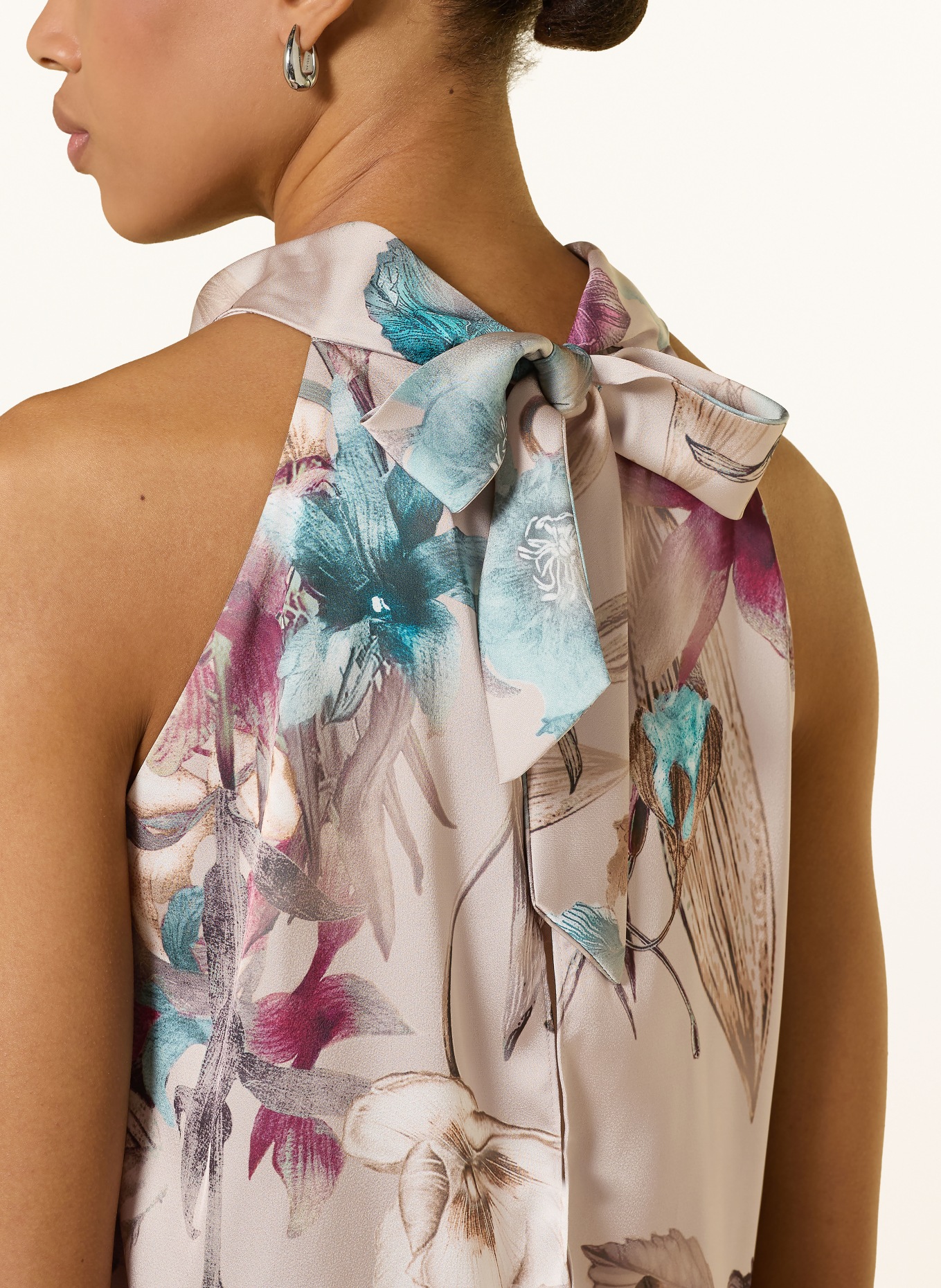 V by Vera Mont Satijnen jumpsuit: BEIGE / ROZE / PETROL