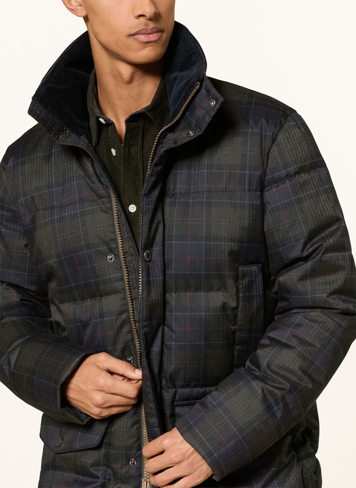 Barbour Gewatteerde jas LONNEN: DONKERBLAUW / DONKERROOD / DONKERGROEN