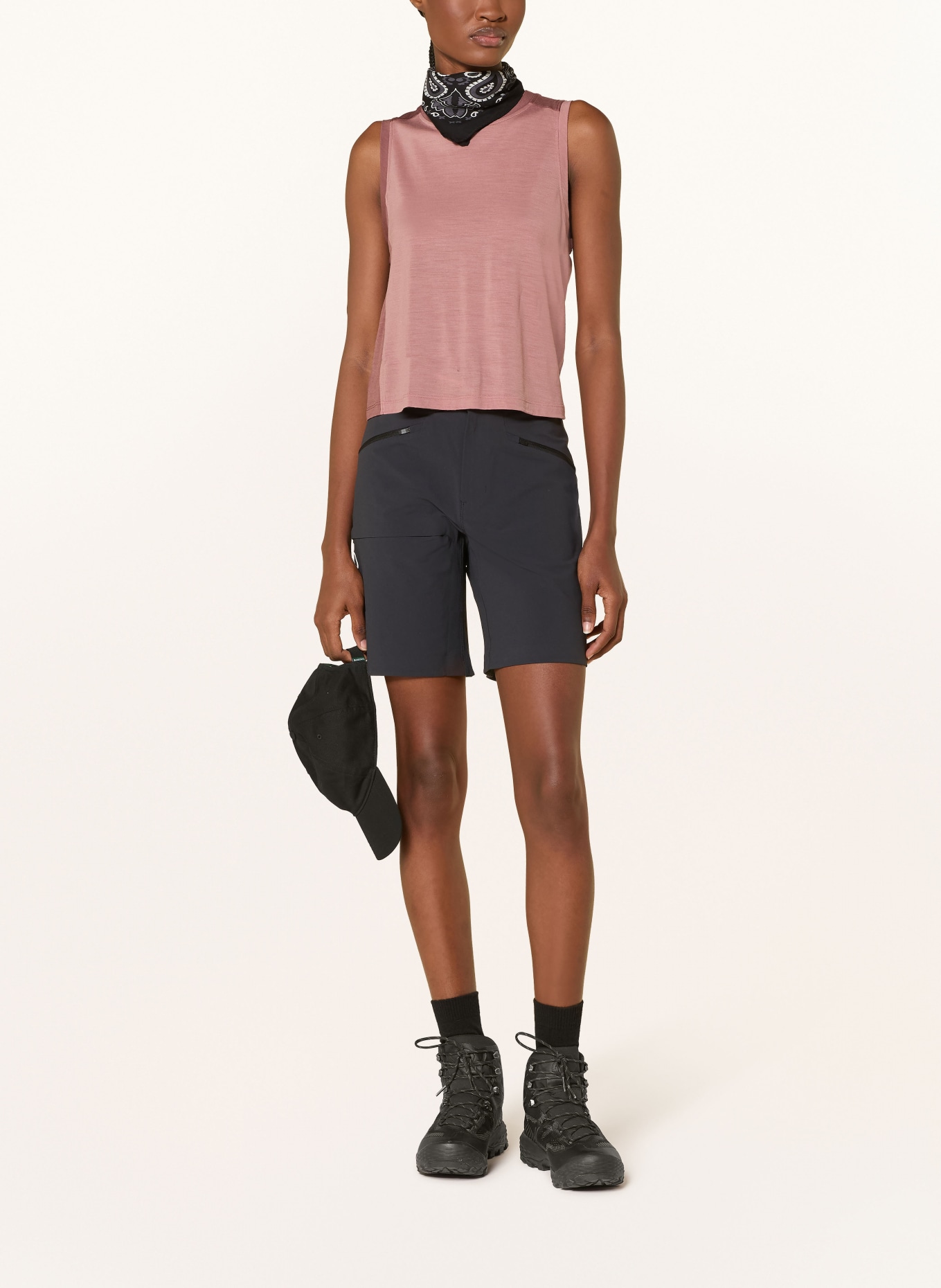 ORTOVOX BRENTA Trekking Shorts: BLACK